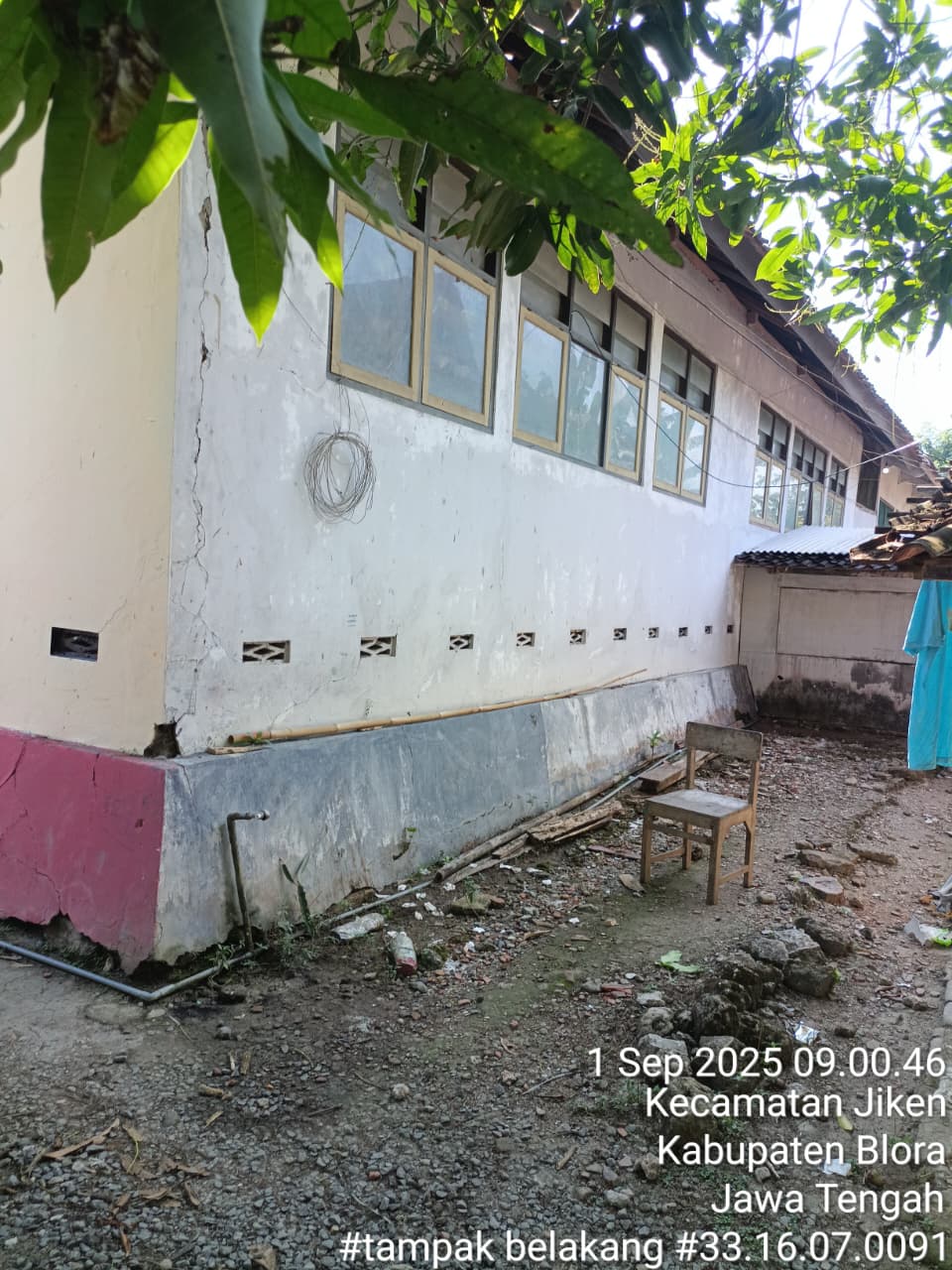 Tampak Belakang