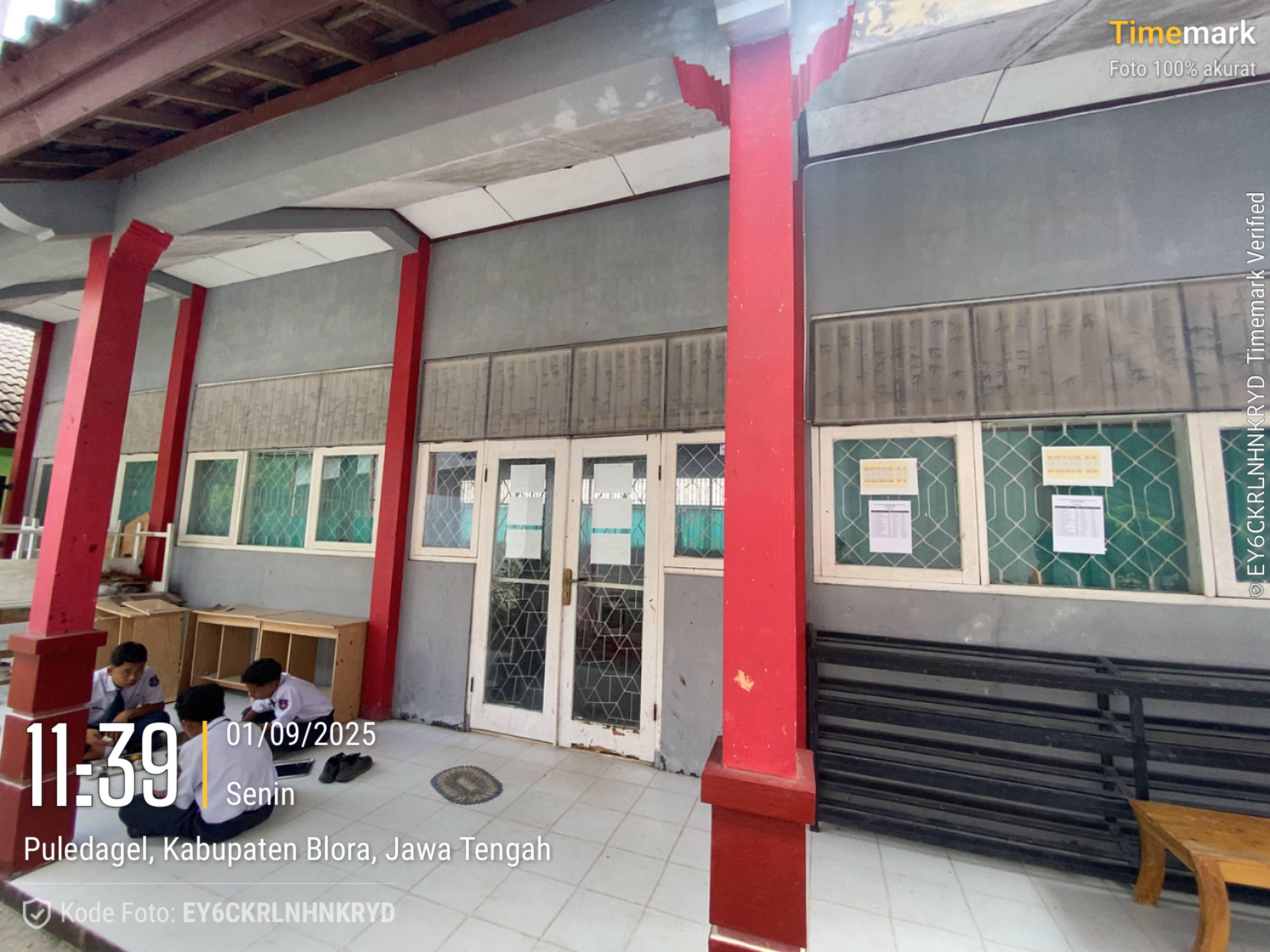 Tampak Depan