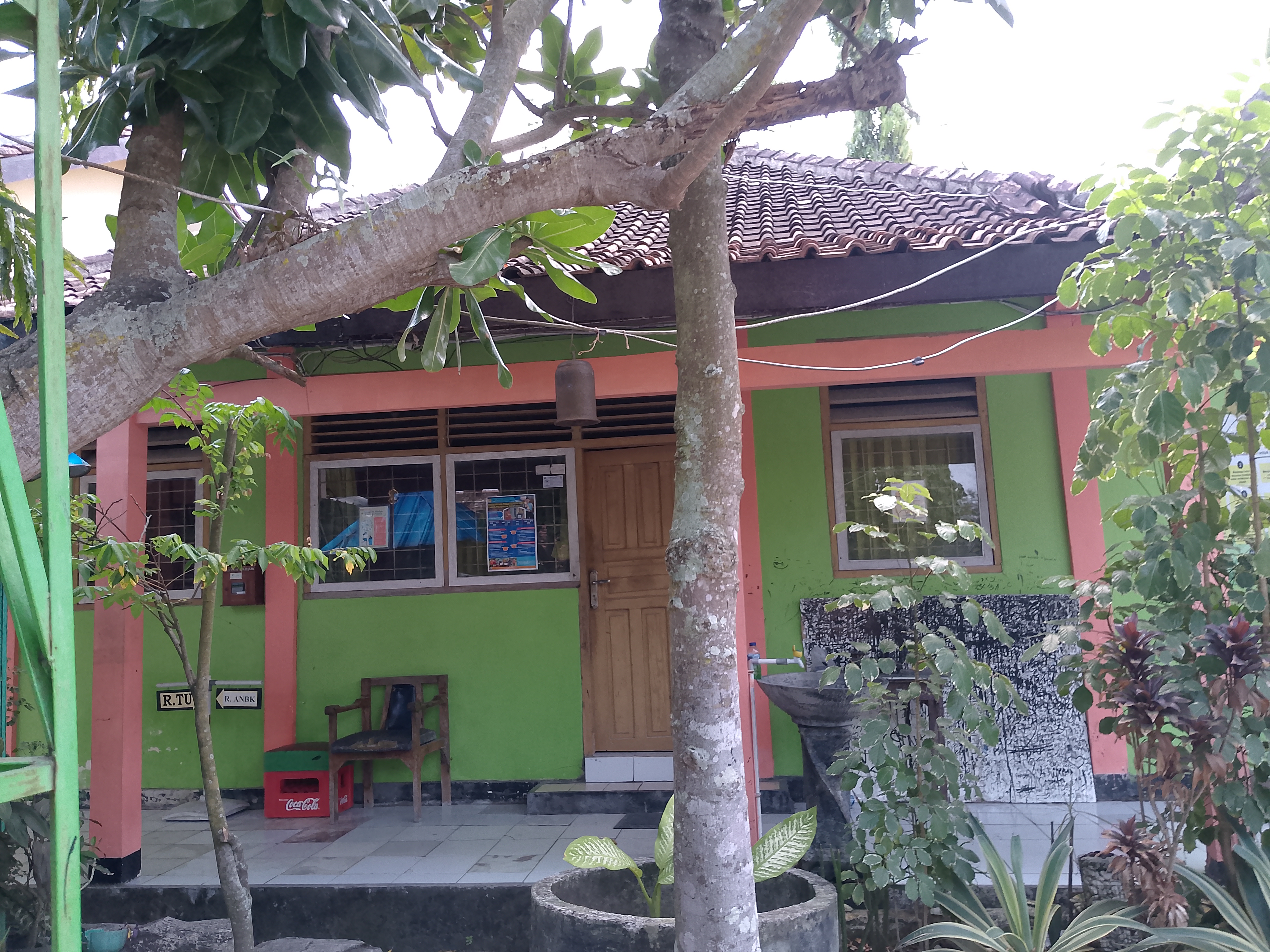 Tampak Depan