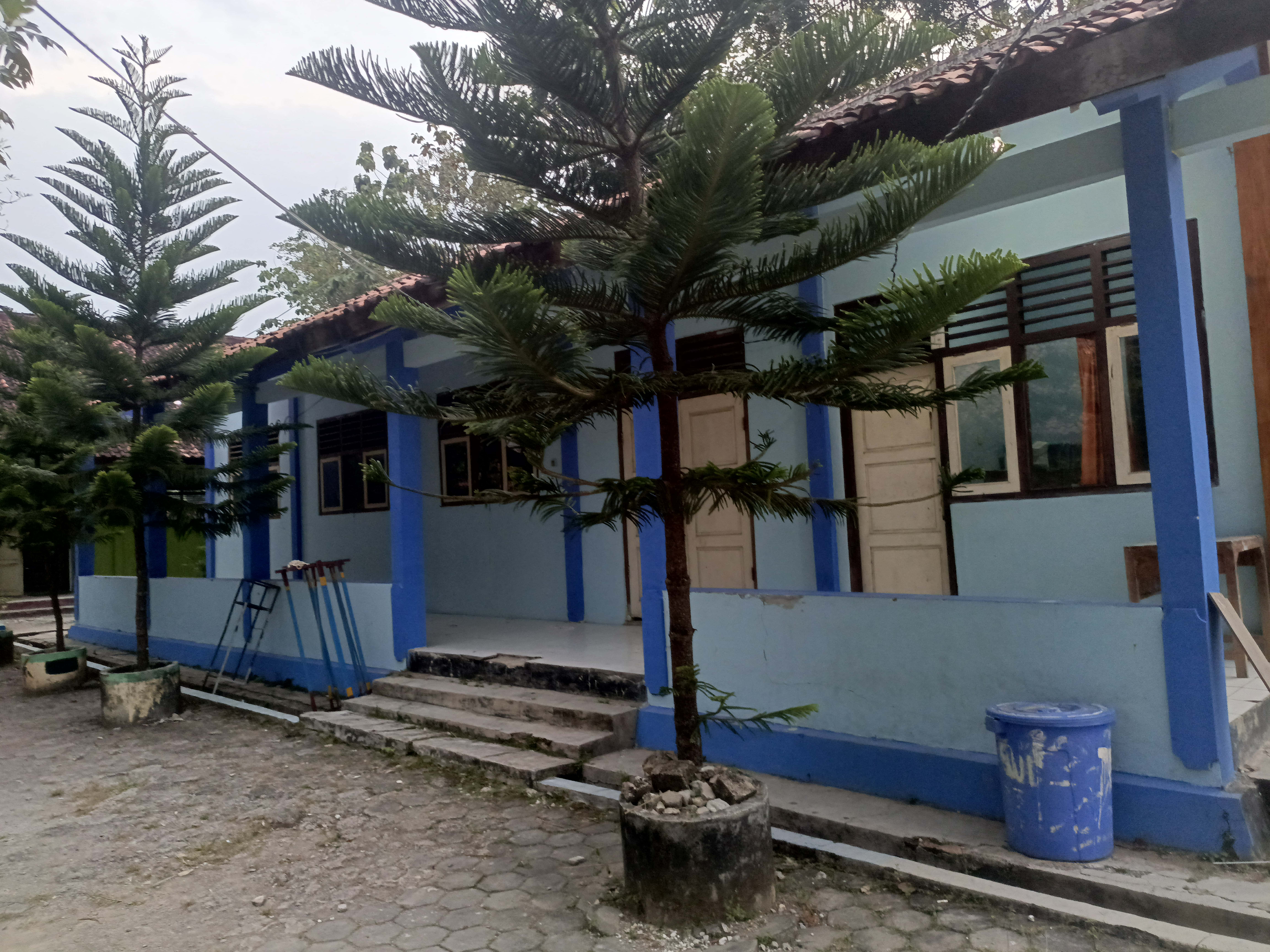 Tampak Depan