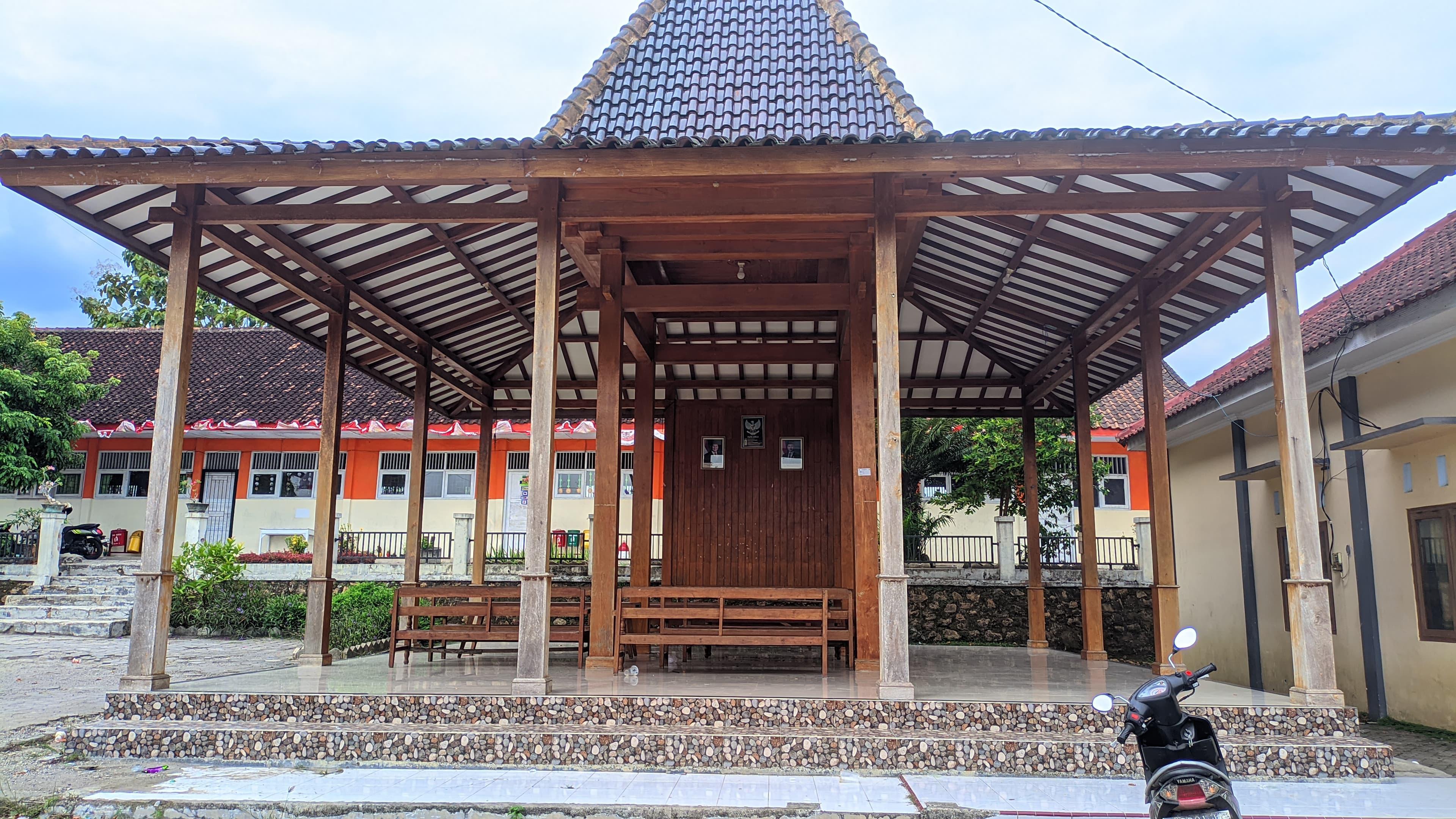 Tampak Depan