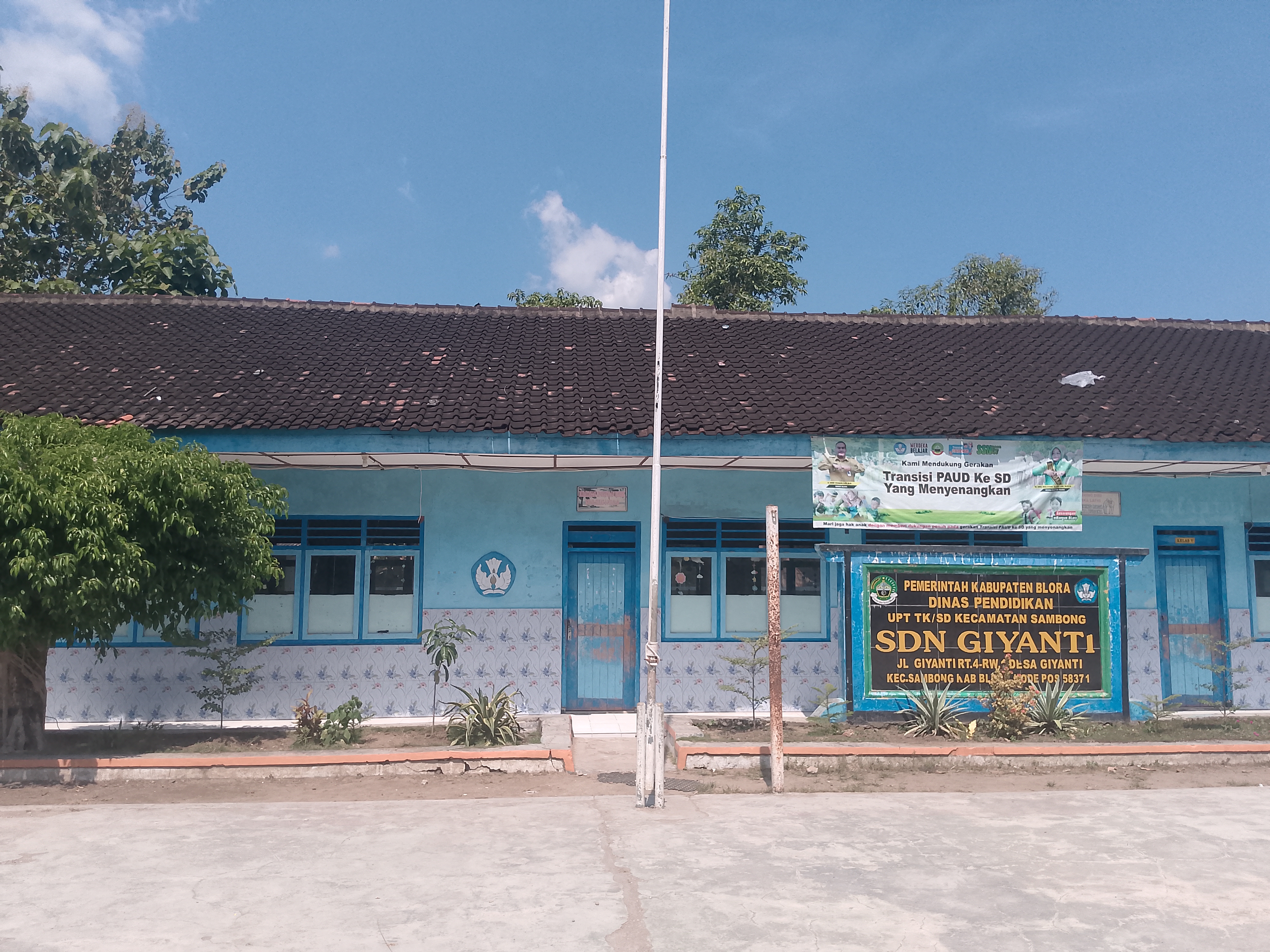 Tampak Depan