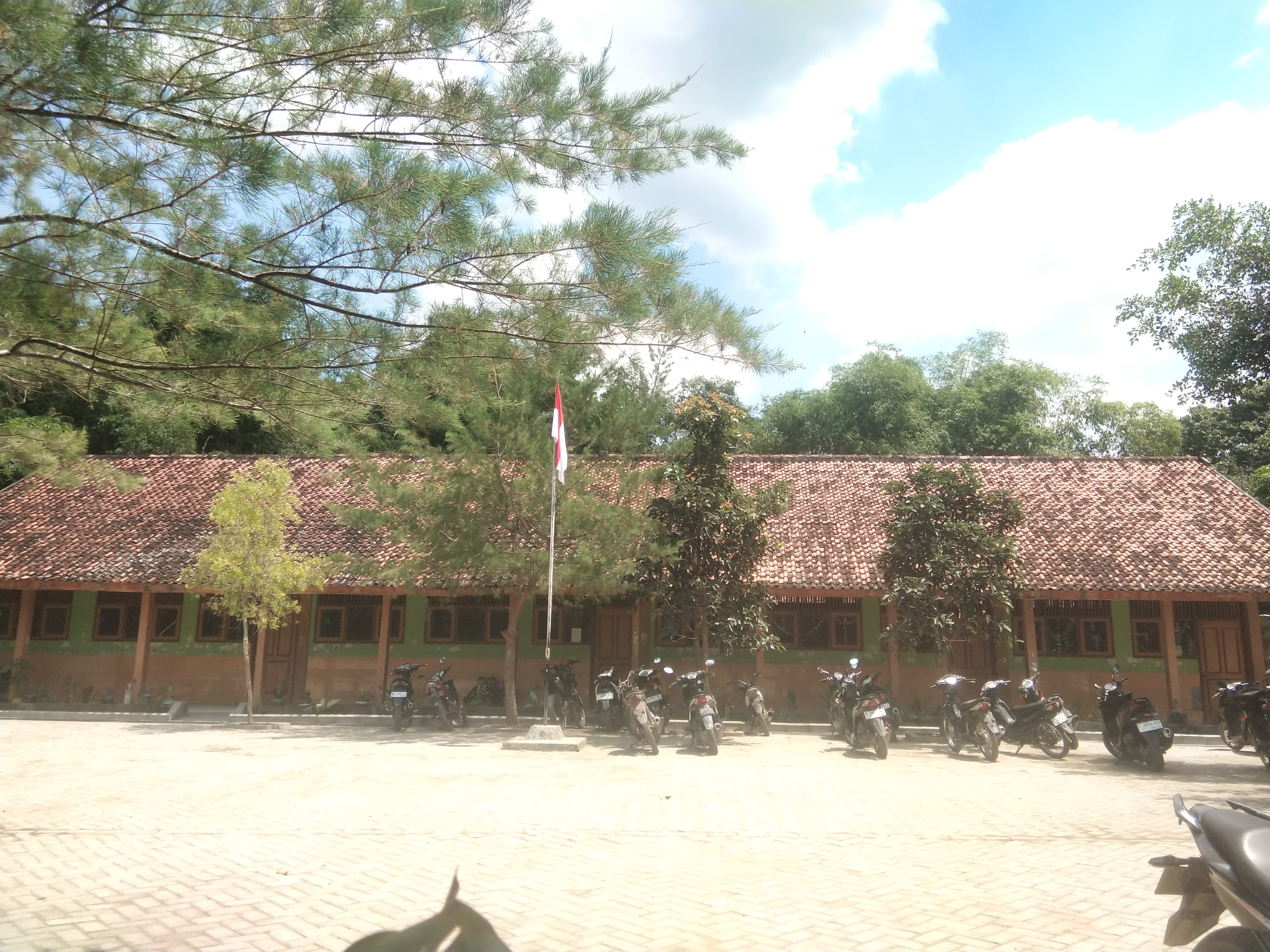 Tampak Depan
