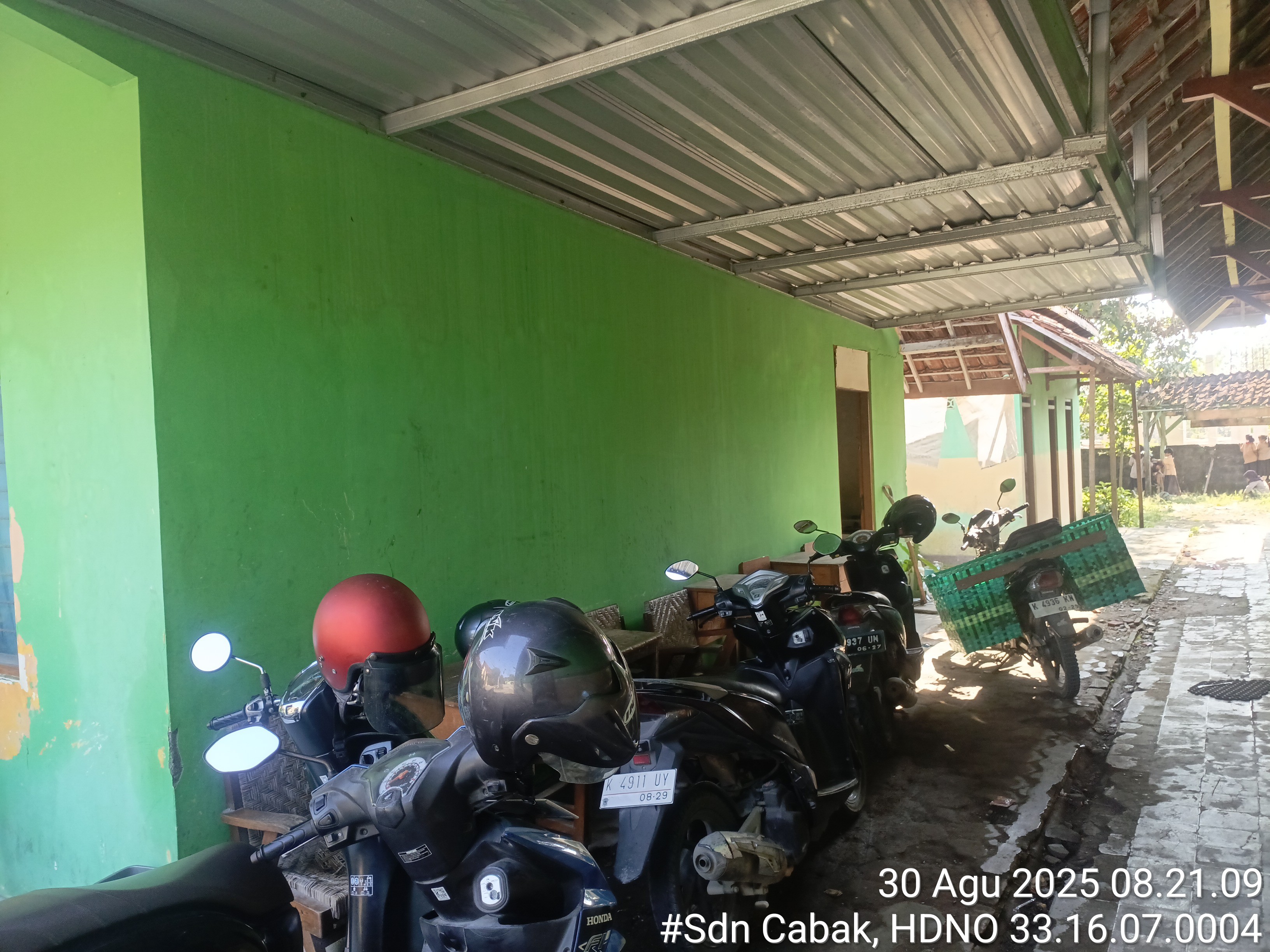 Tampak Samping 1