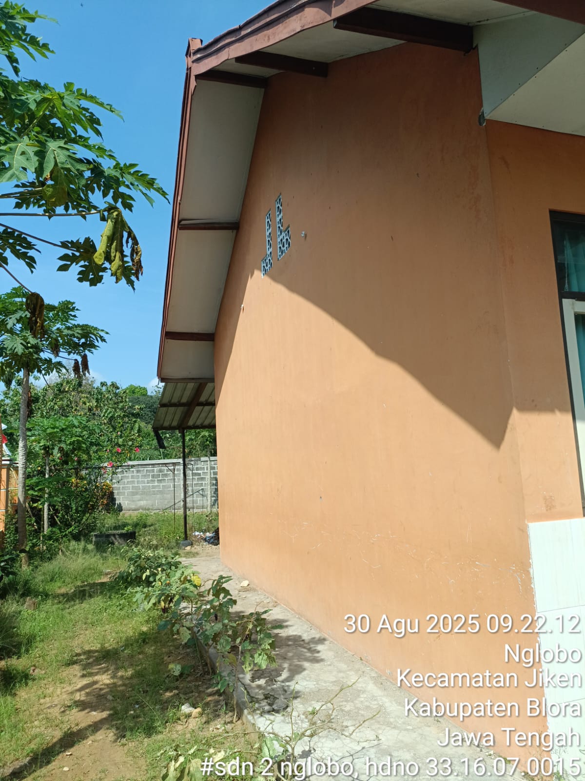 Tampak Samping 1