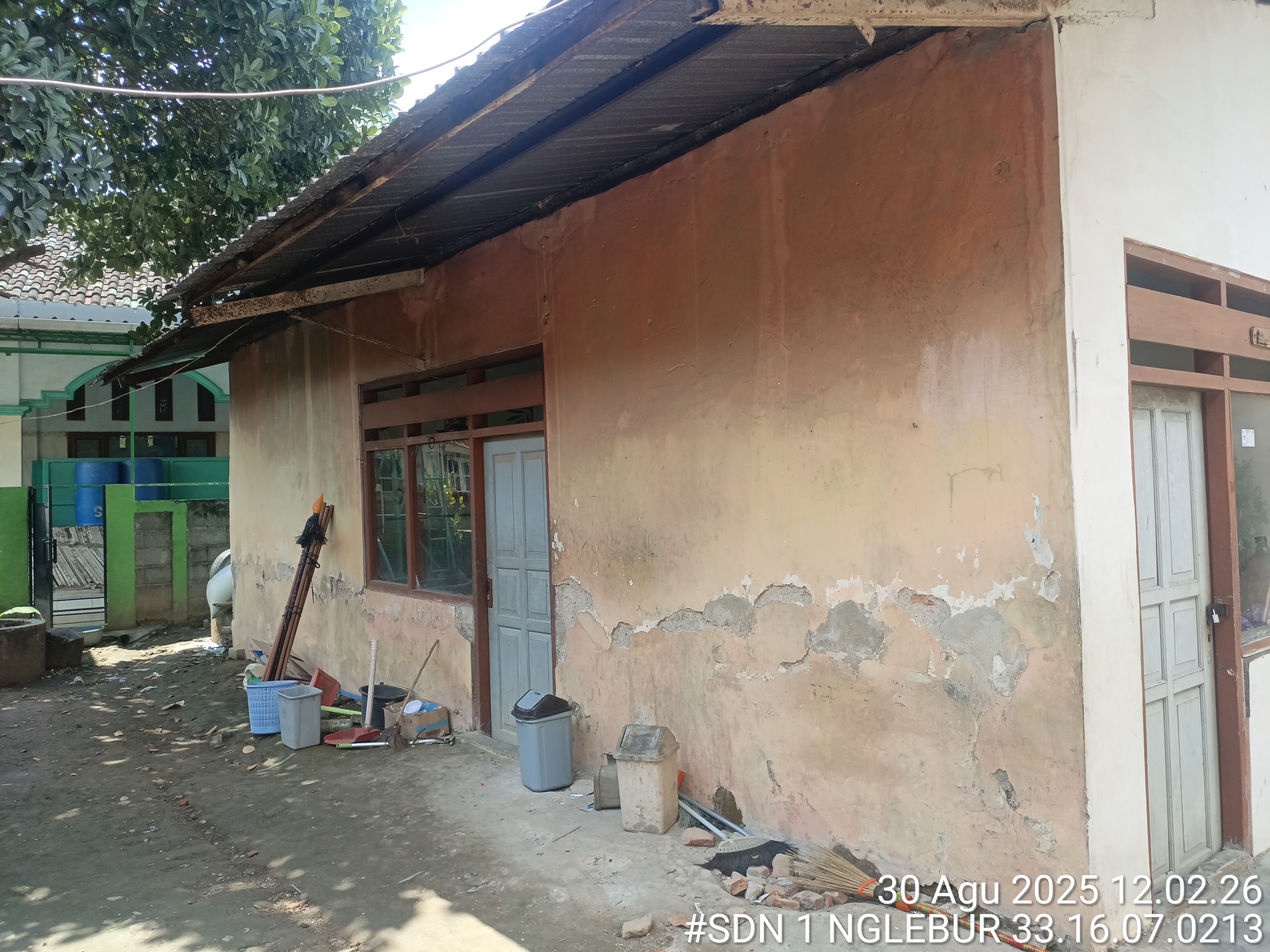 Tampak Samping 1