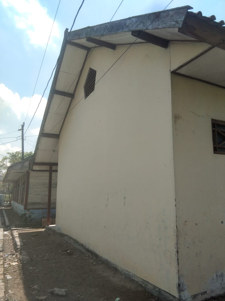 Tampak Samping 1