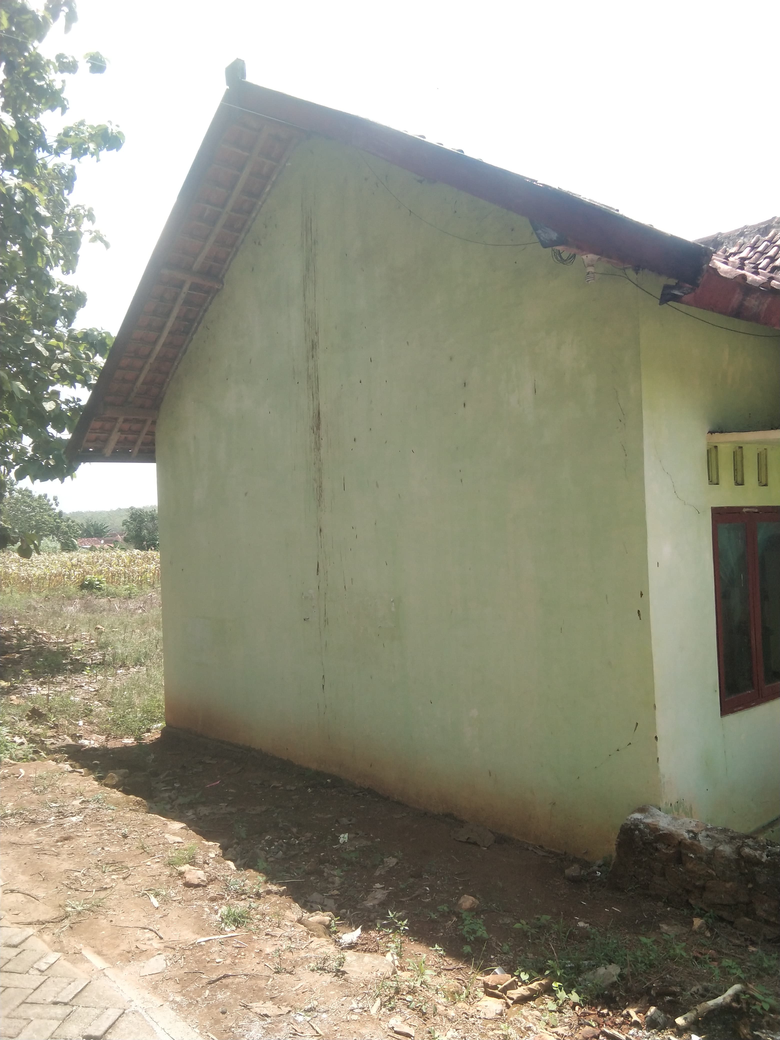 Tampak Samping 1
