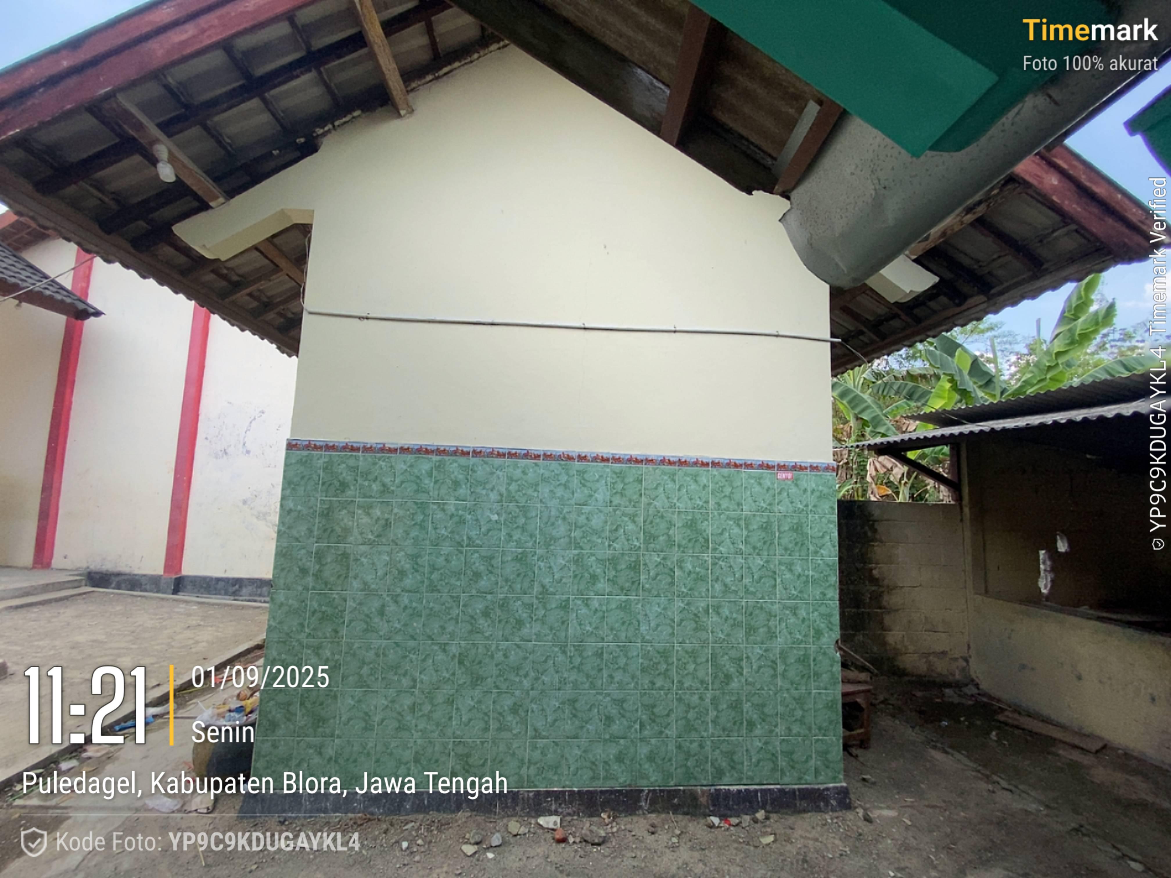 Tampak Samping 1