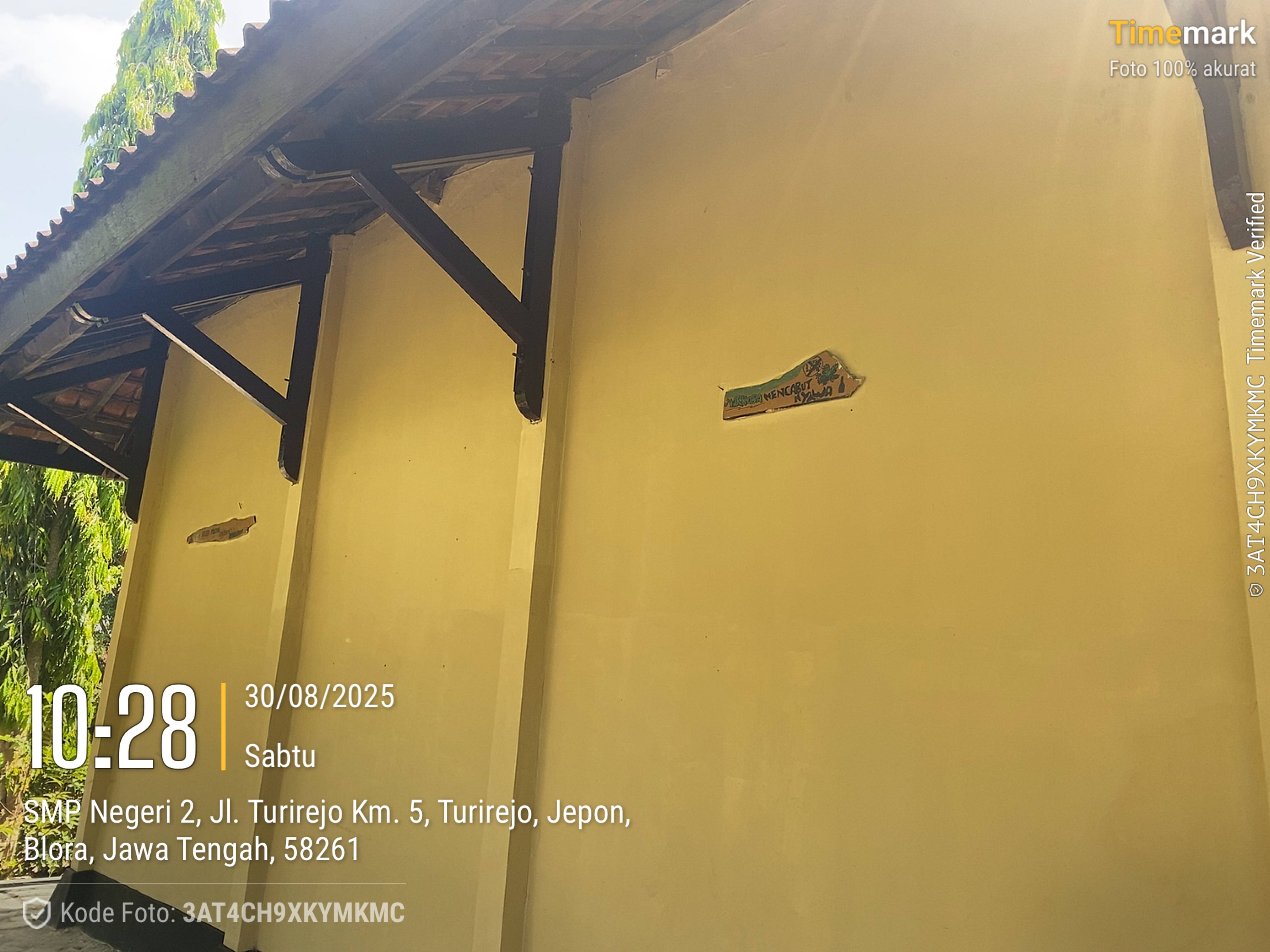 Tampak Samping 1
