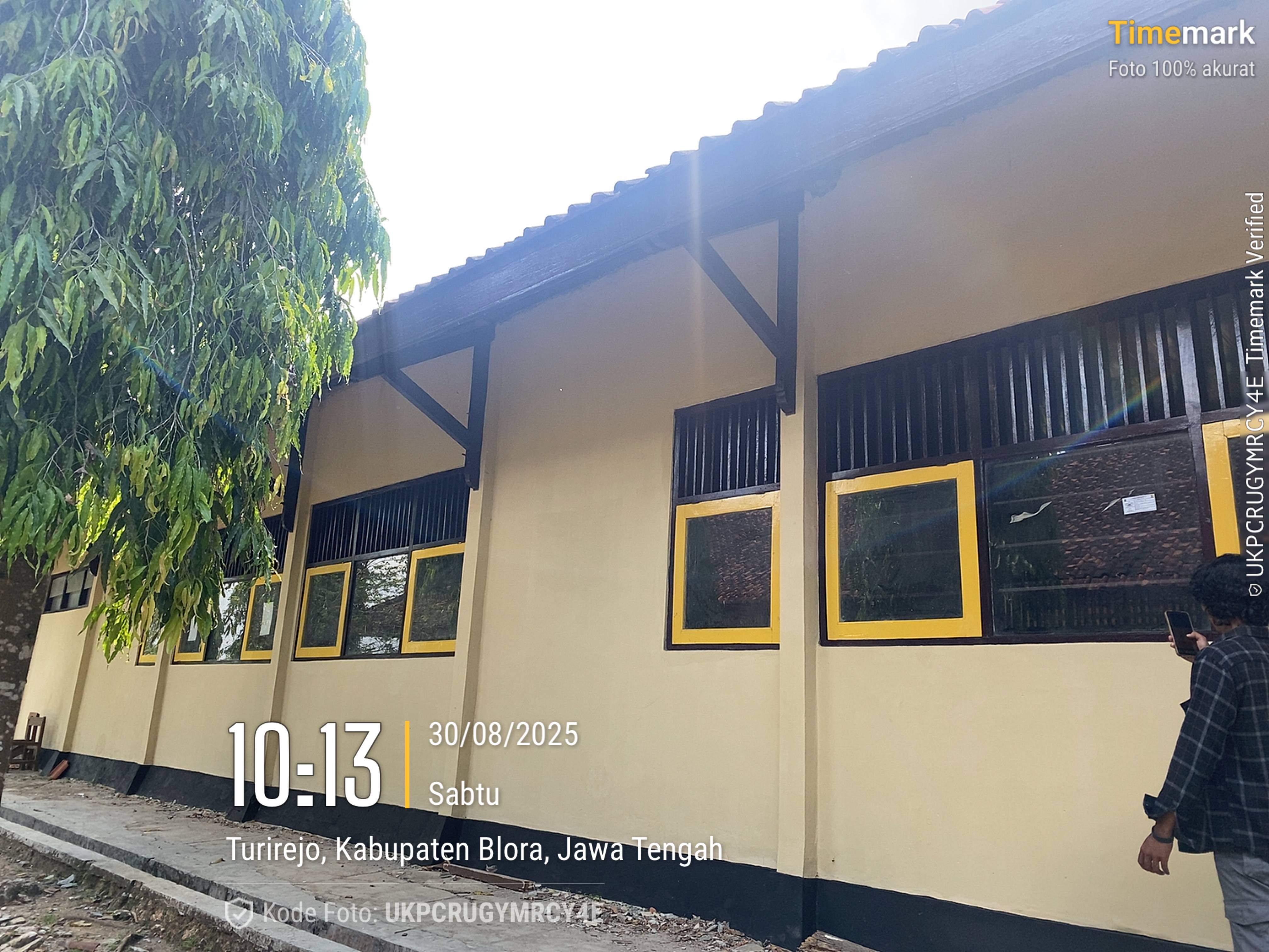 Tampak Samping 1