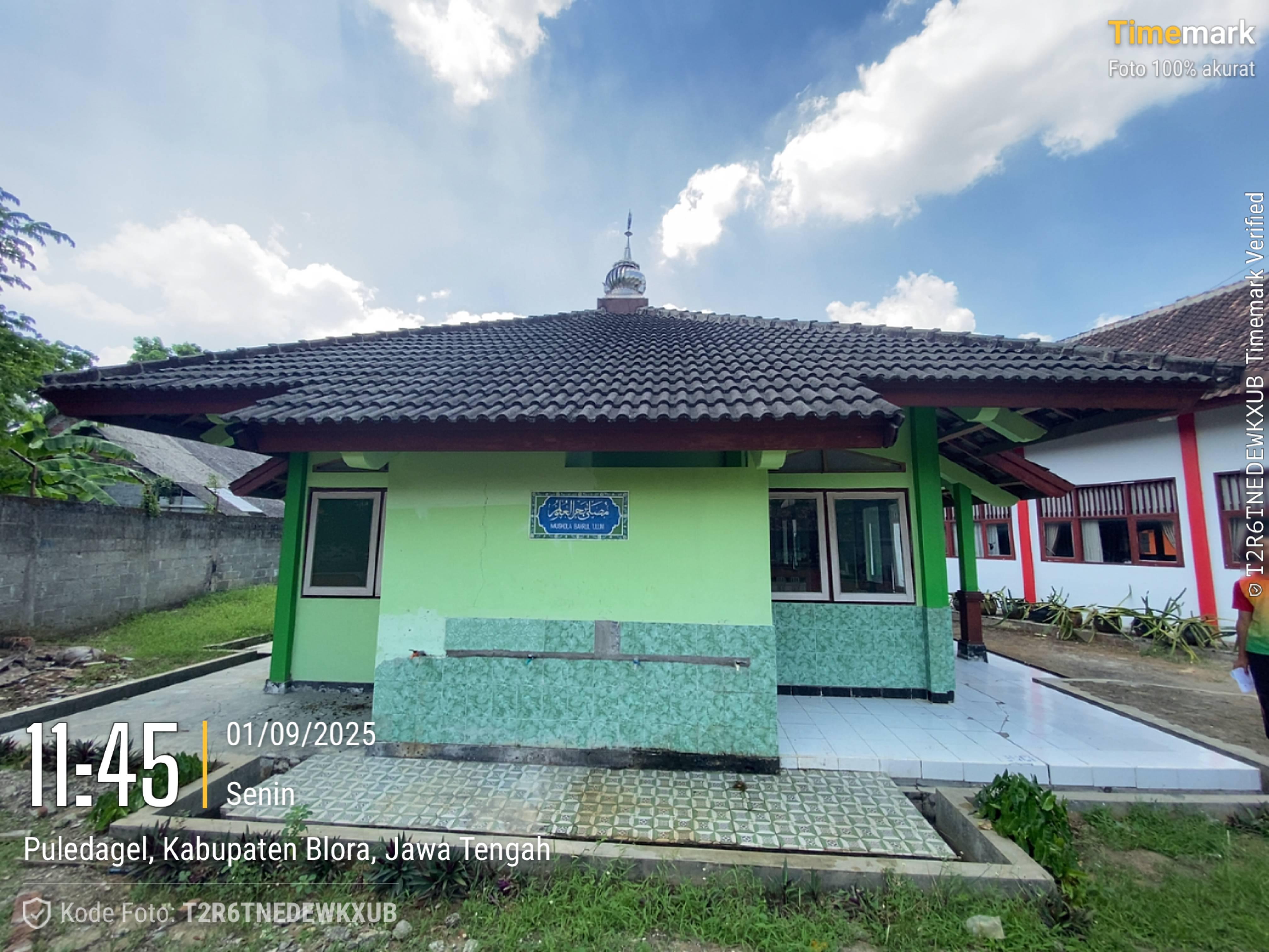 Tampak Samping 1
