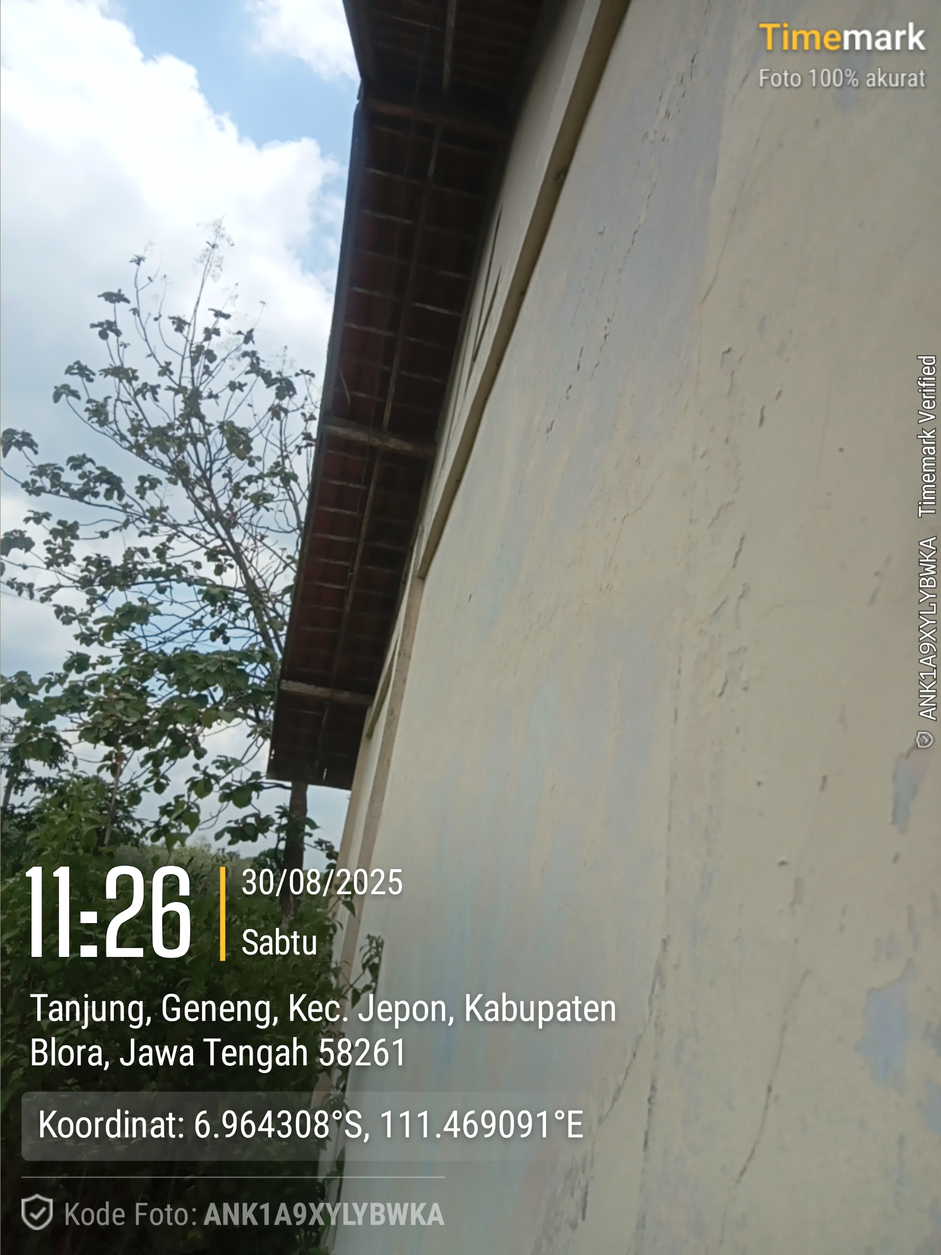 Tampak Samping 1