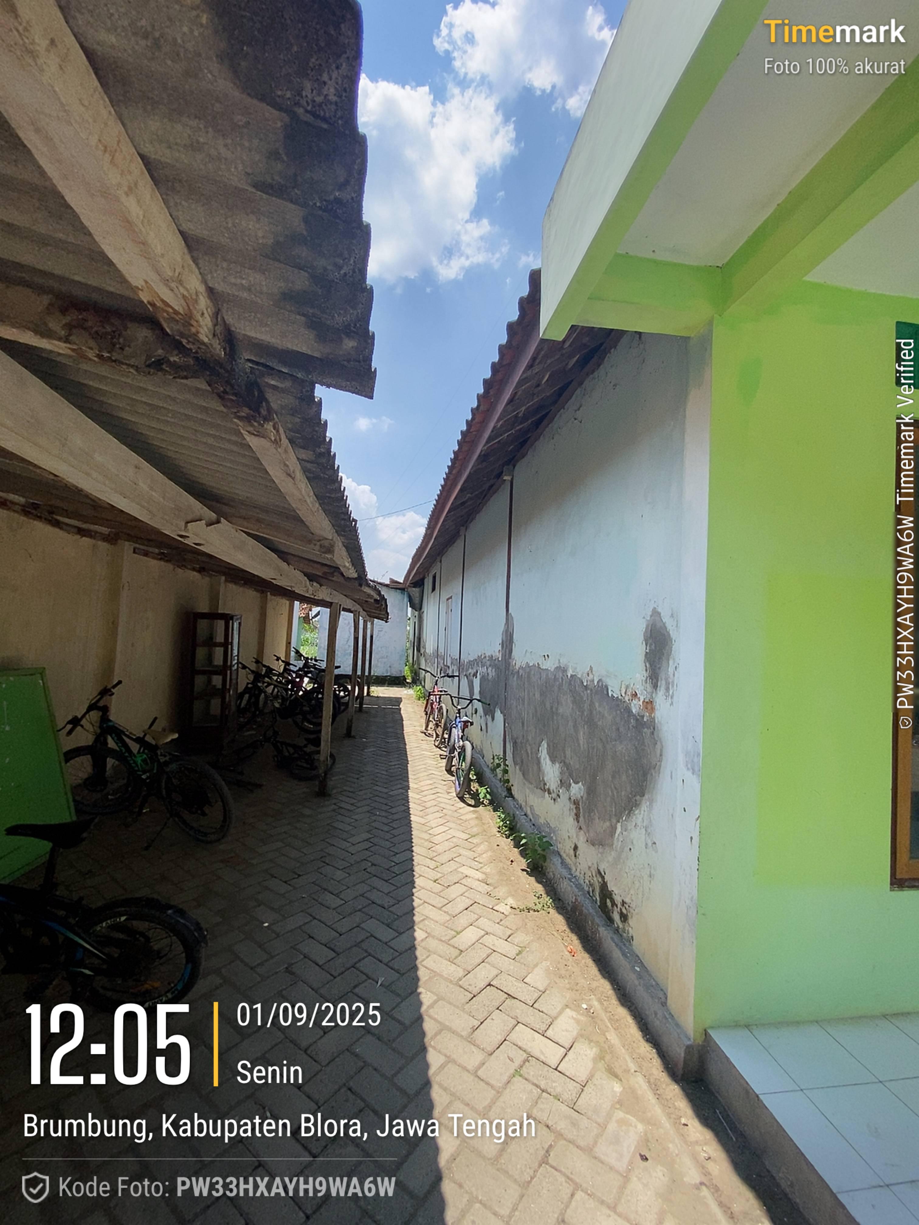Tampak Samping 1