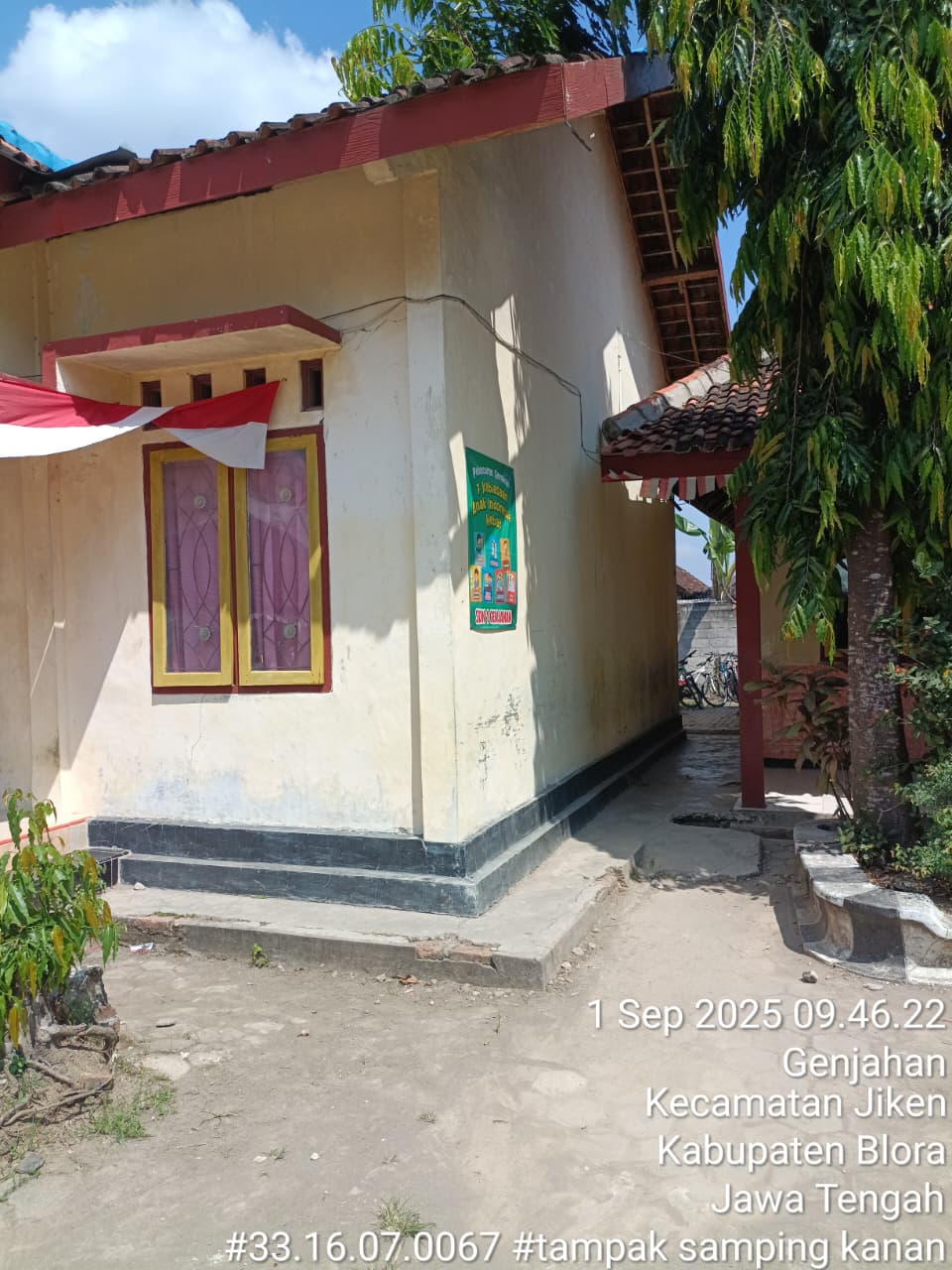 Tampak Samping 1