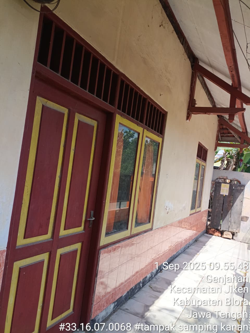 Tampak Samping 1