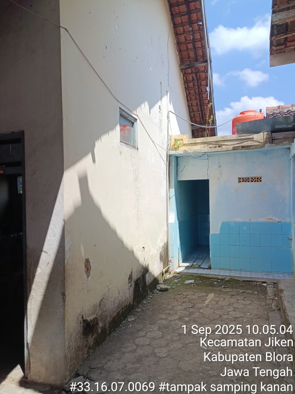 Tampak Samping 1