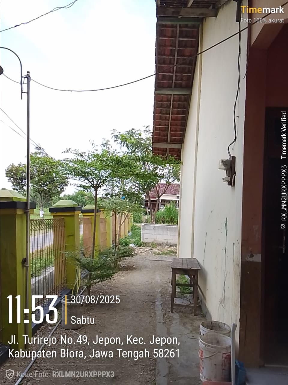 Tampak Samping 1