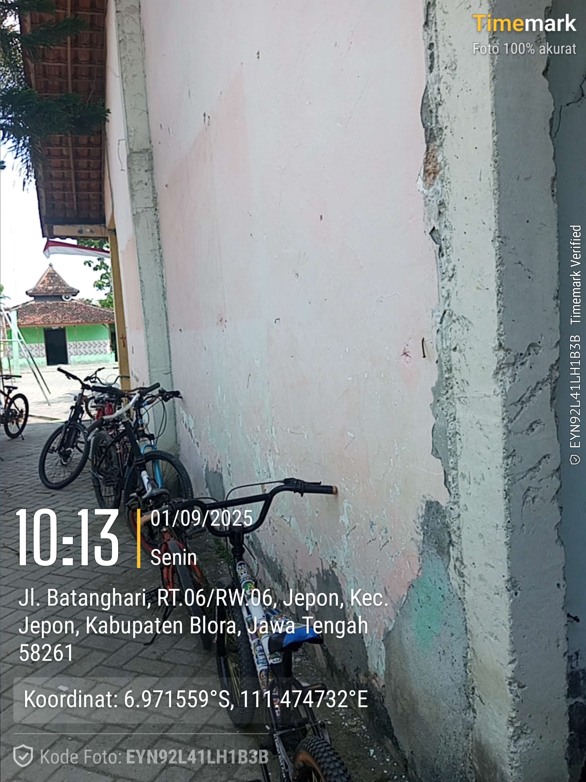 Tampak Samping 1