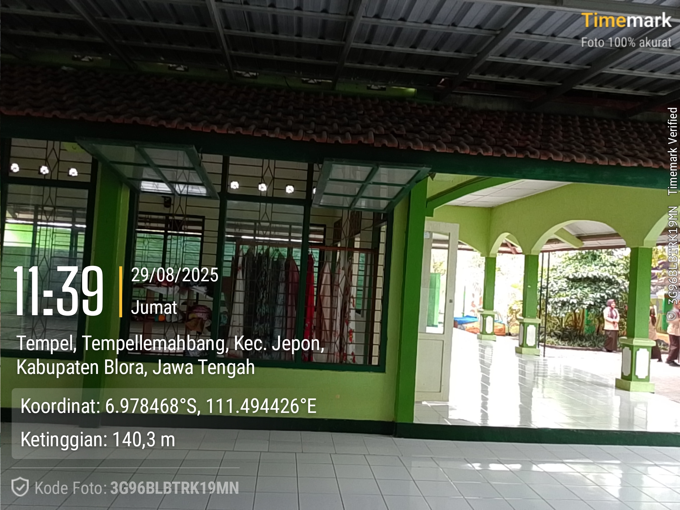 Tampak Samping 1