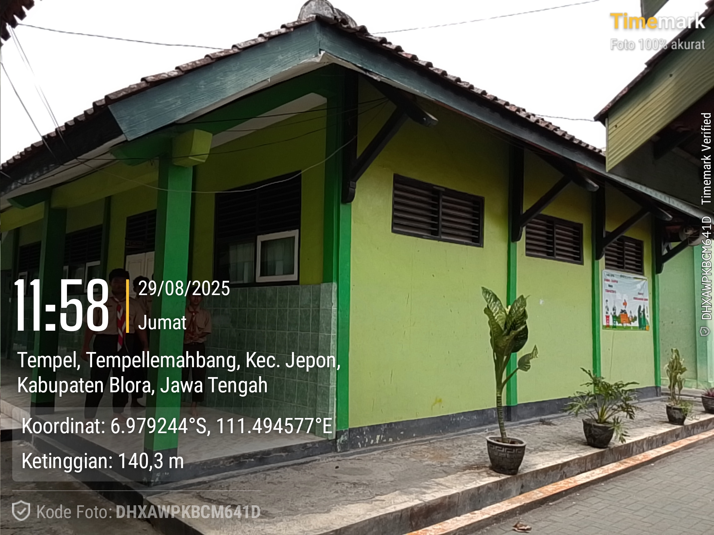 Tampak Samping 1