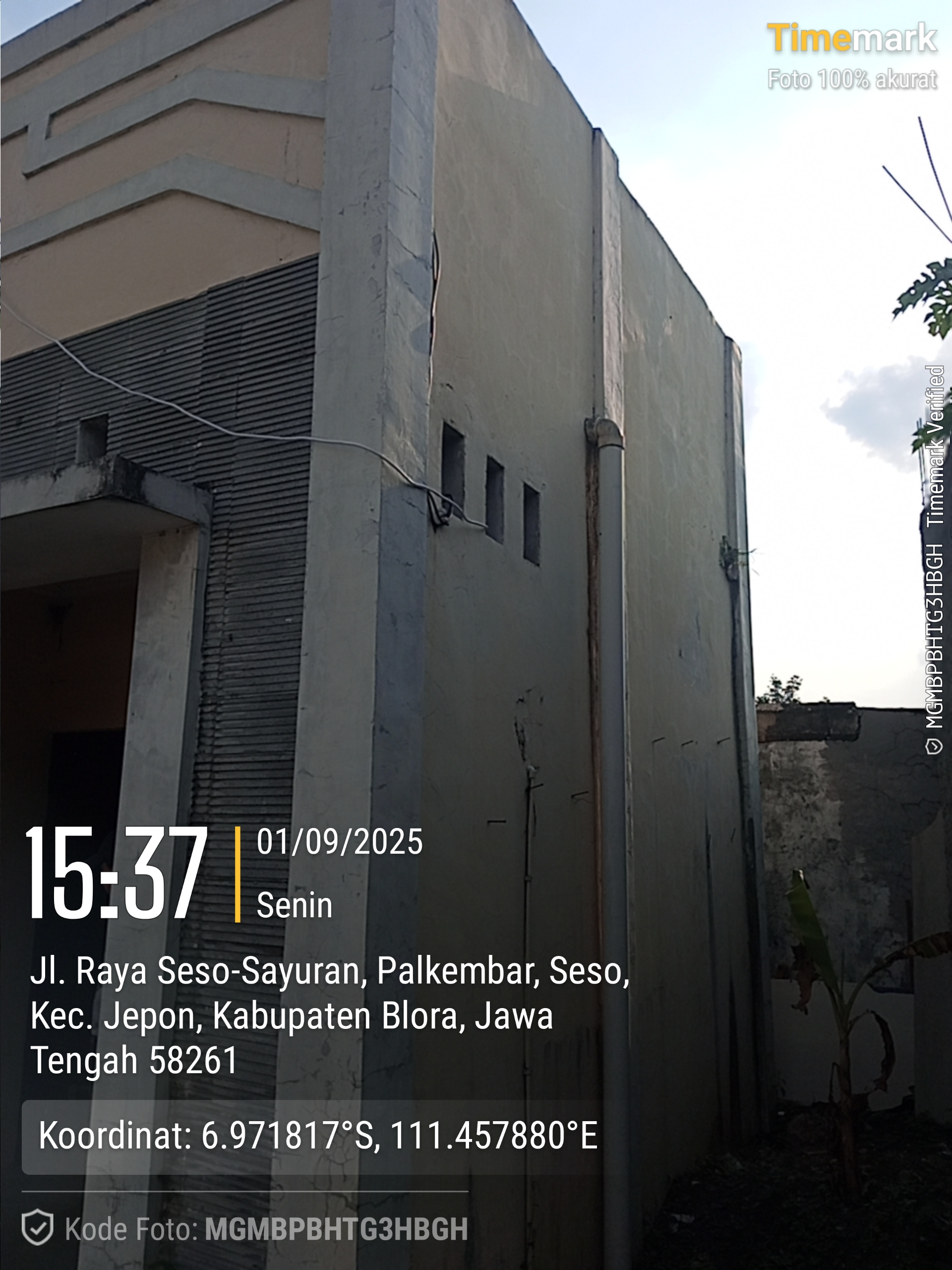 Tampak Samping 1