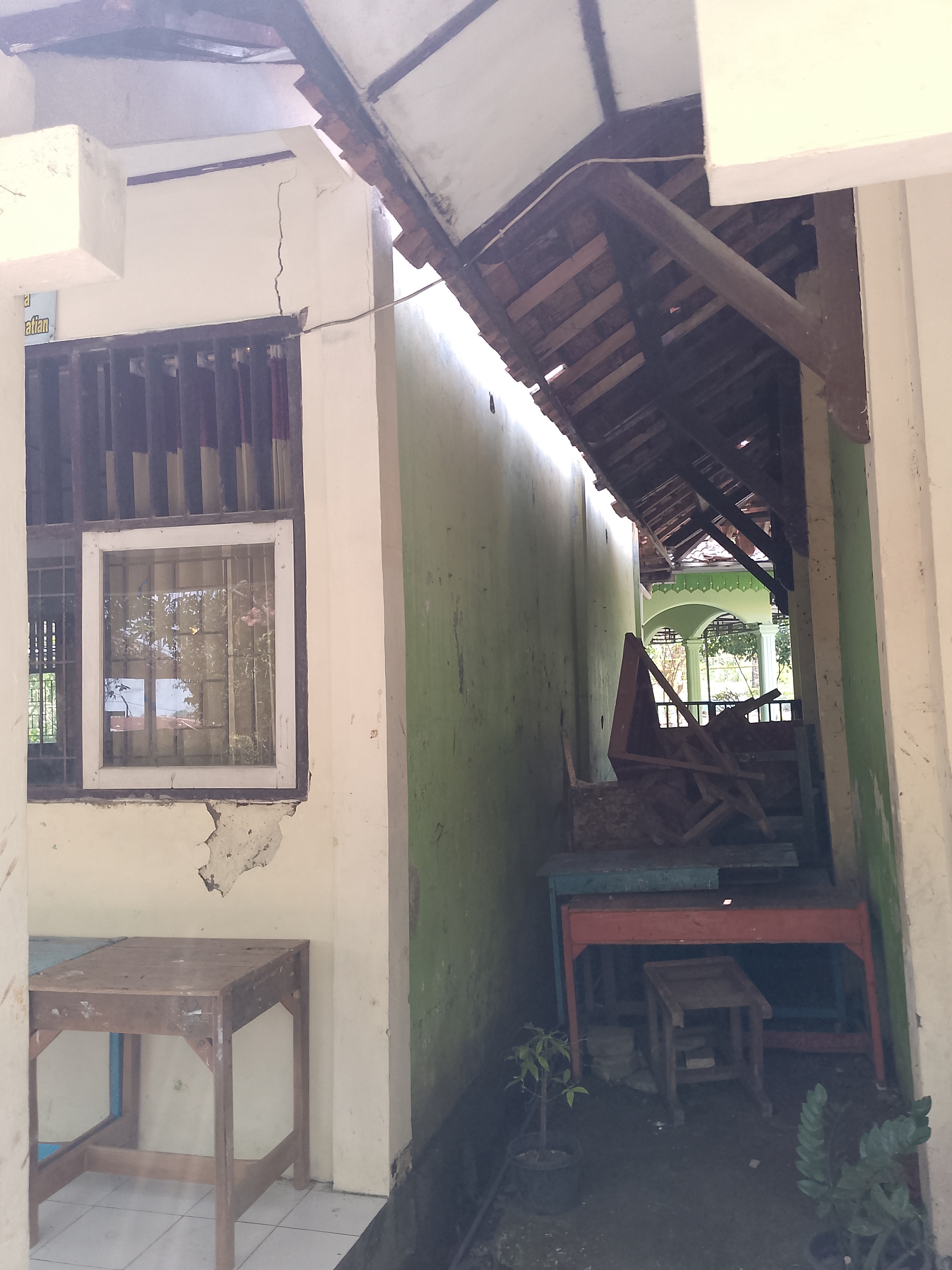 Tampak Samping 1