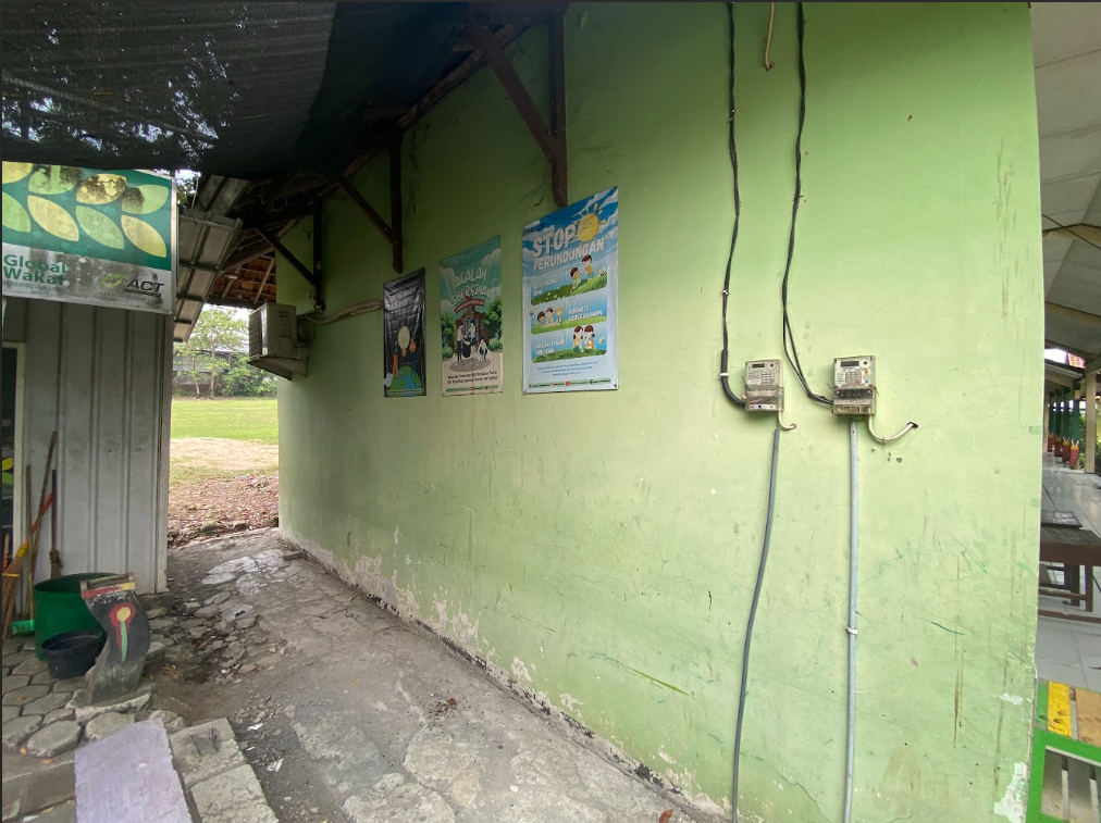 Tampak Samping 1