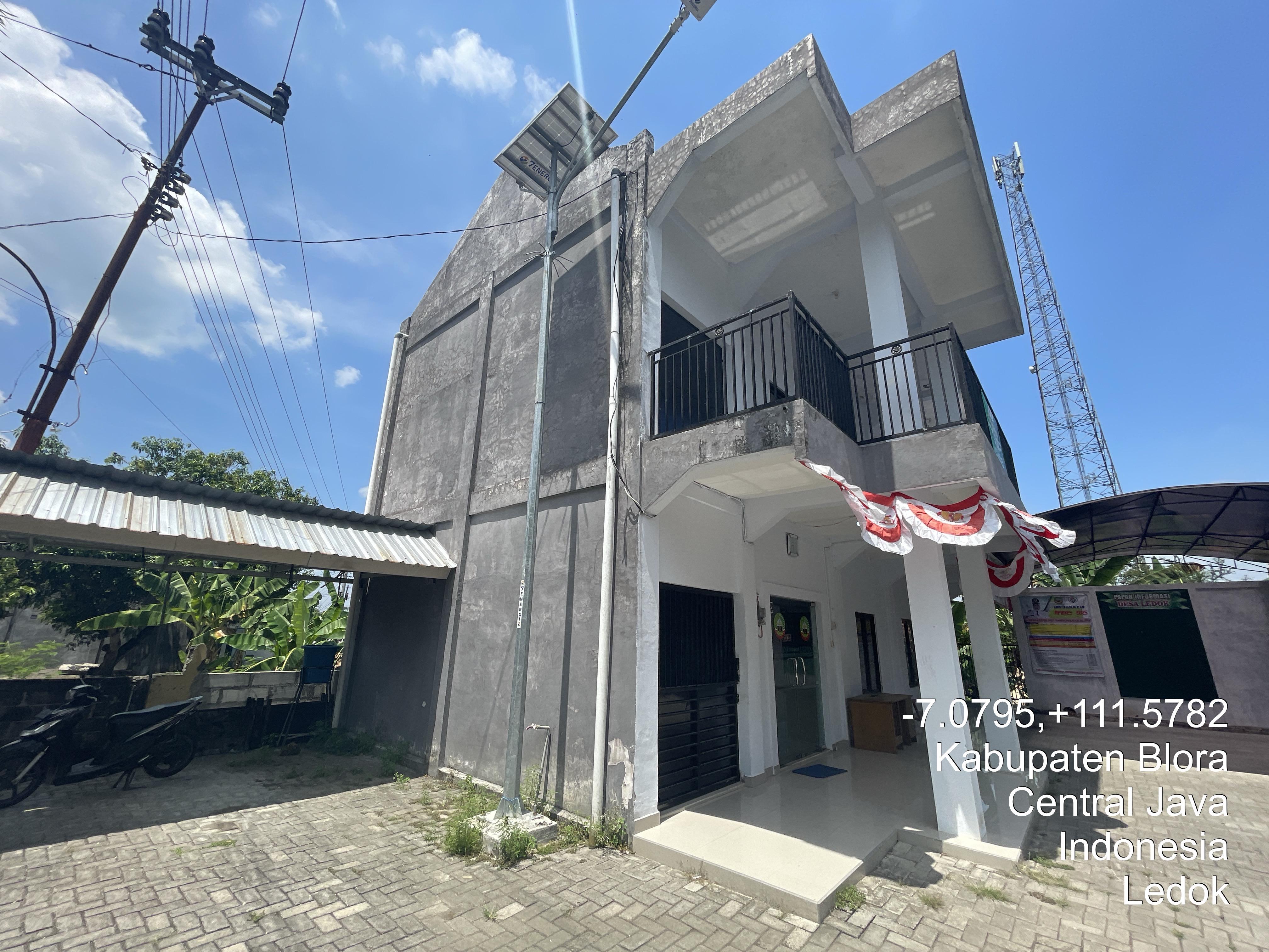 Tampak Samping 1