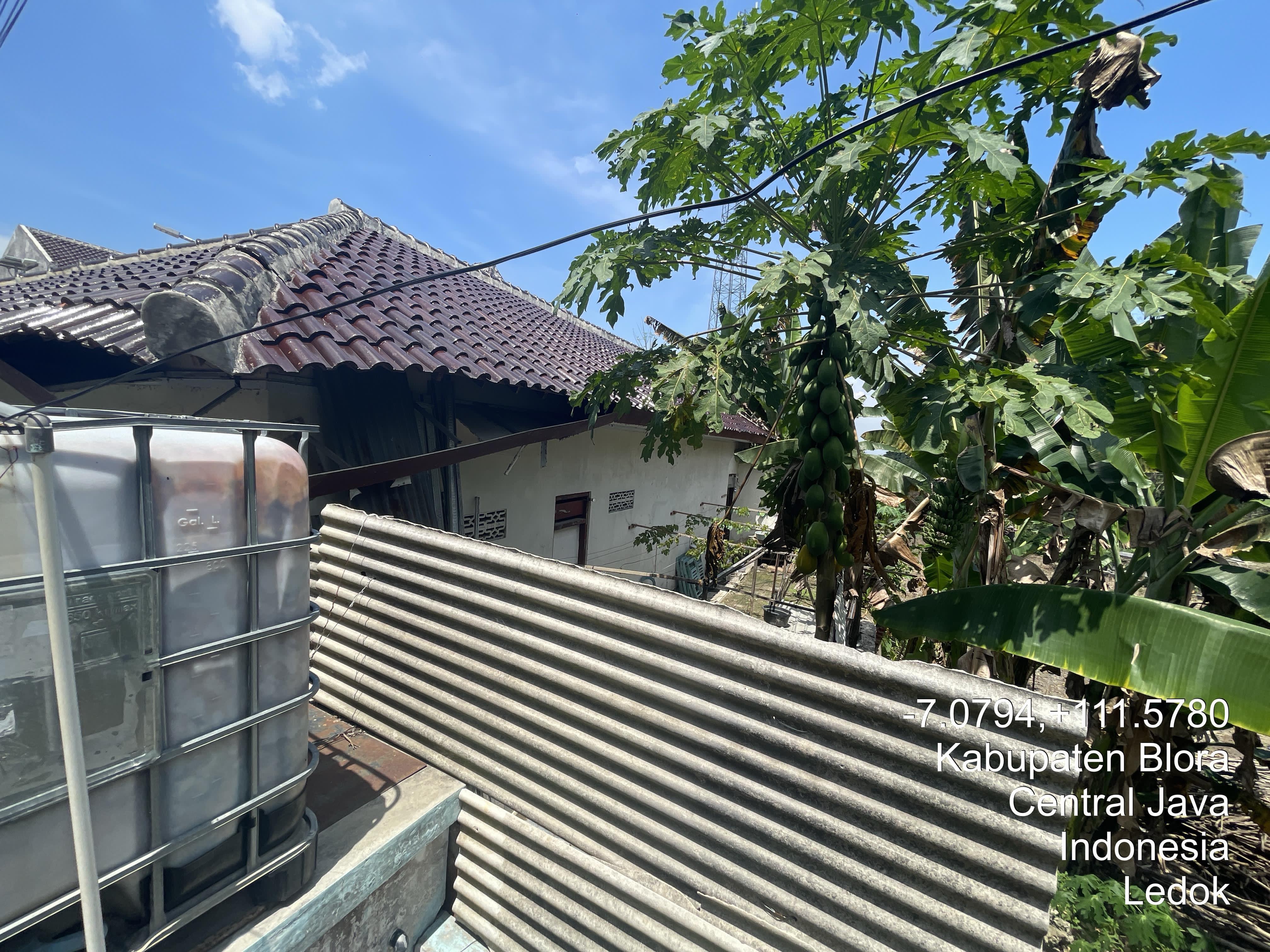 Tampak Samping 1