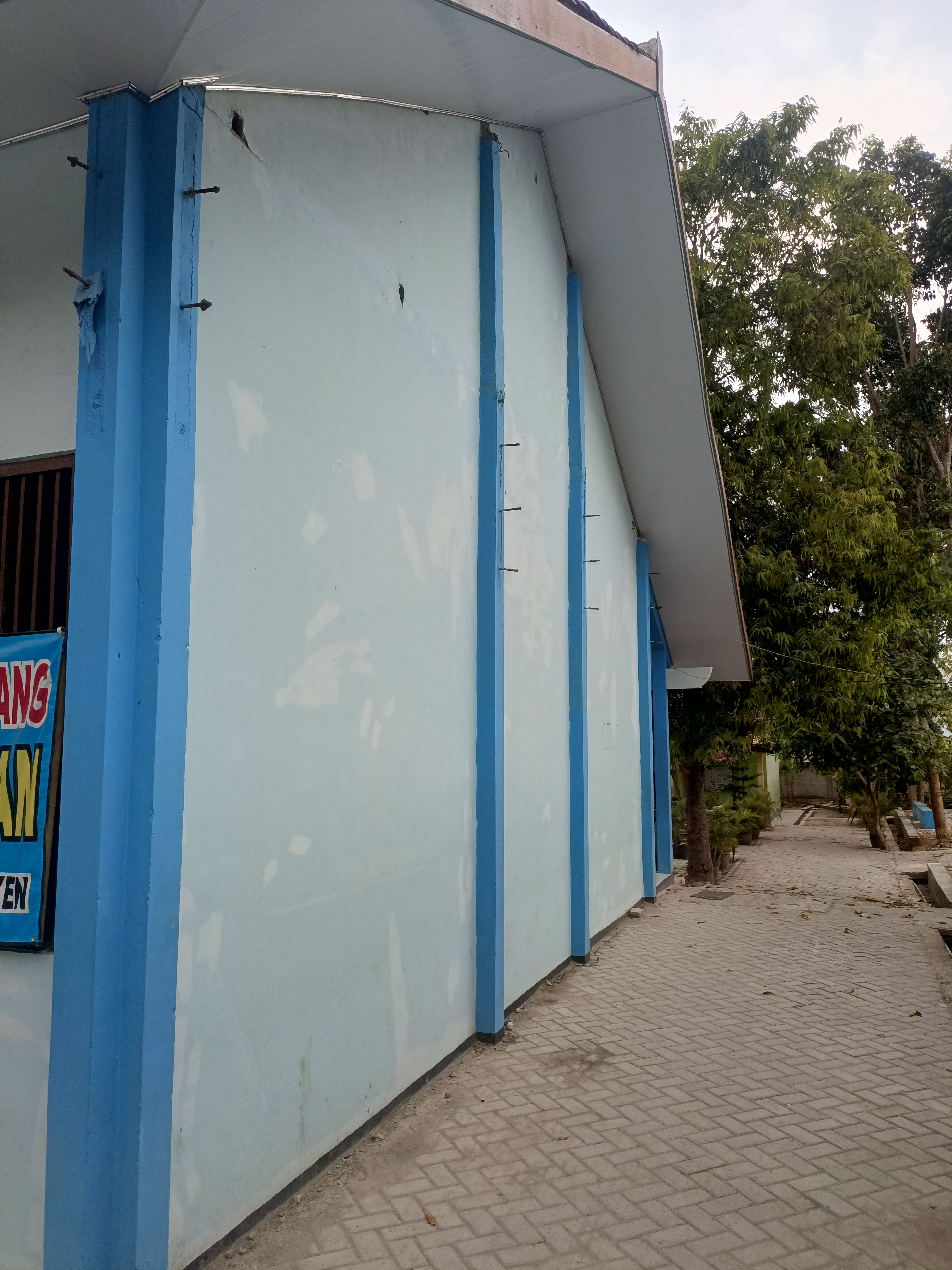 Tampak Samping 1