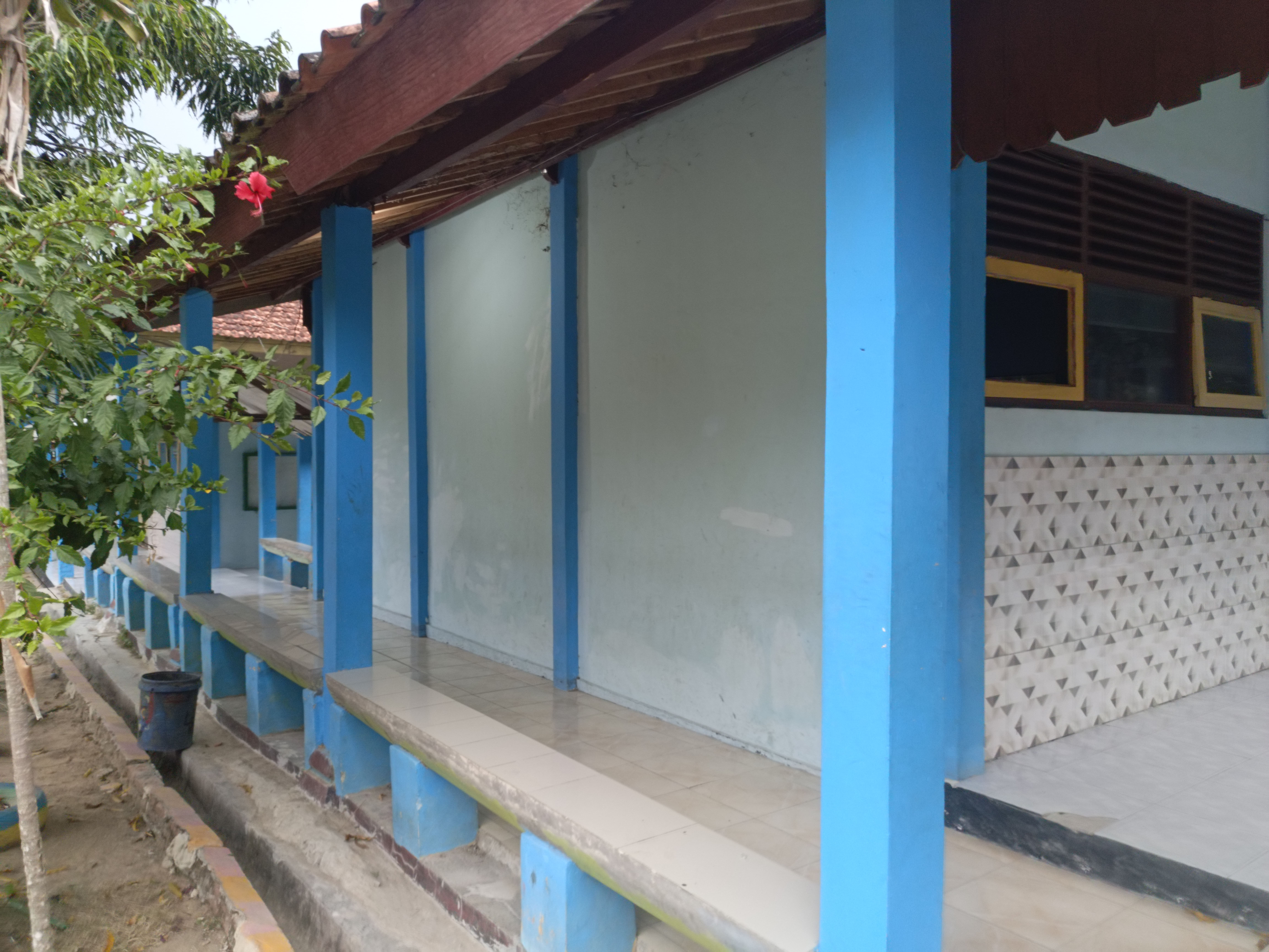 Tampak Samping 1