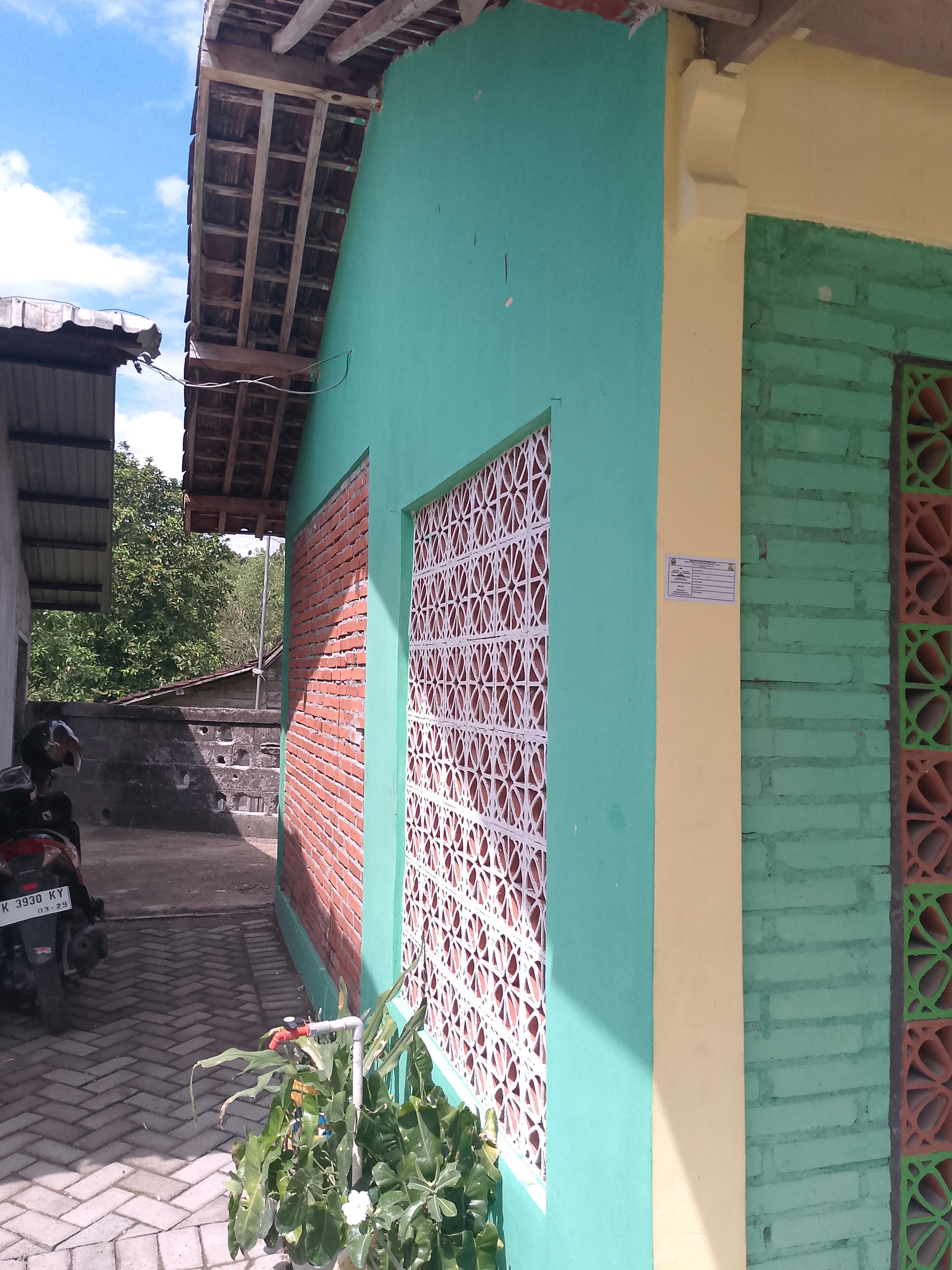 Tampak Samping 1