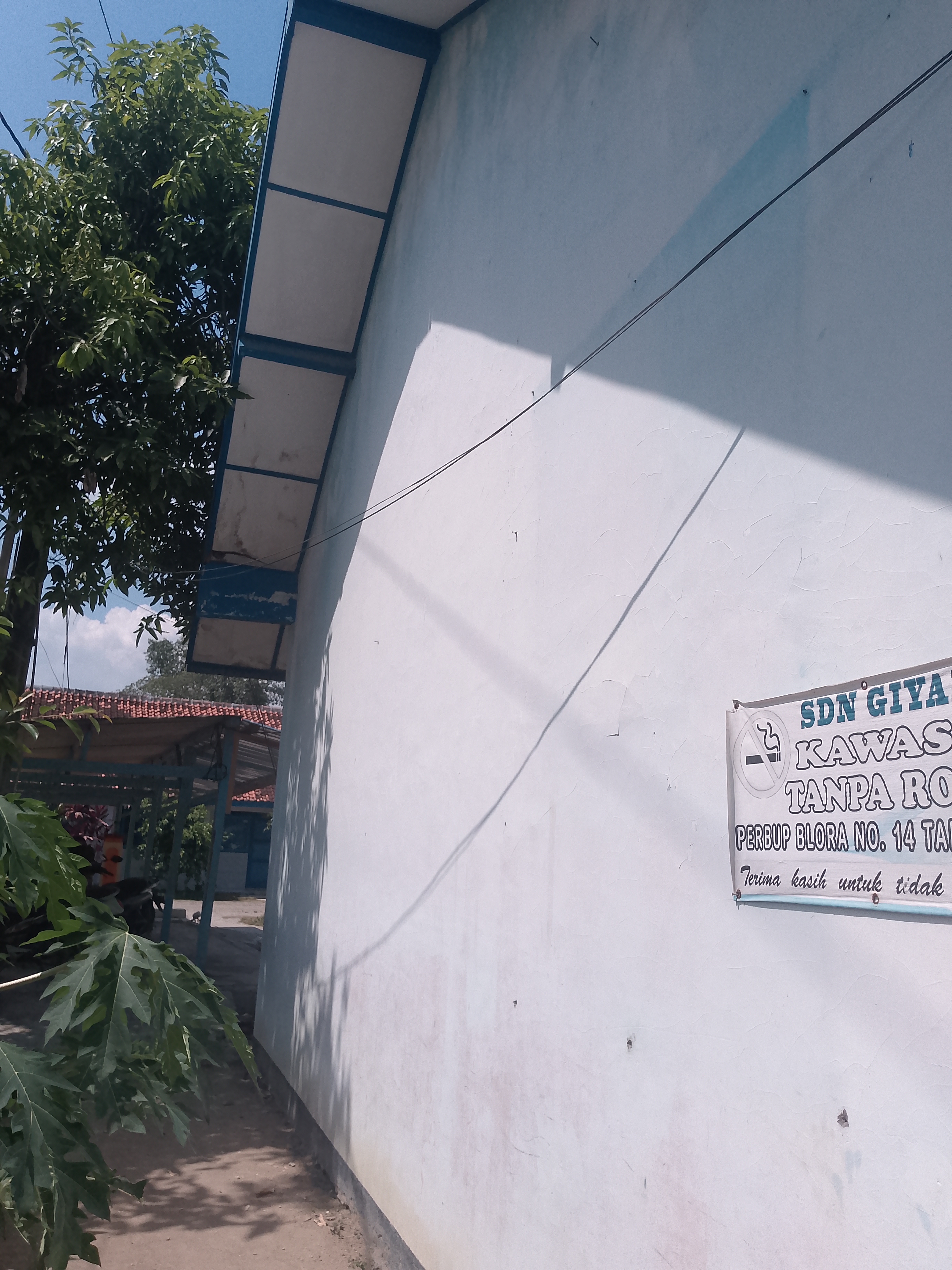 Tampak Samping 1