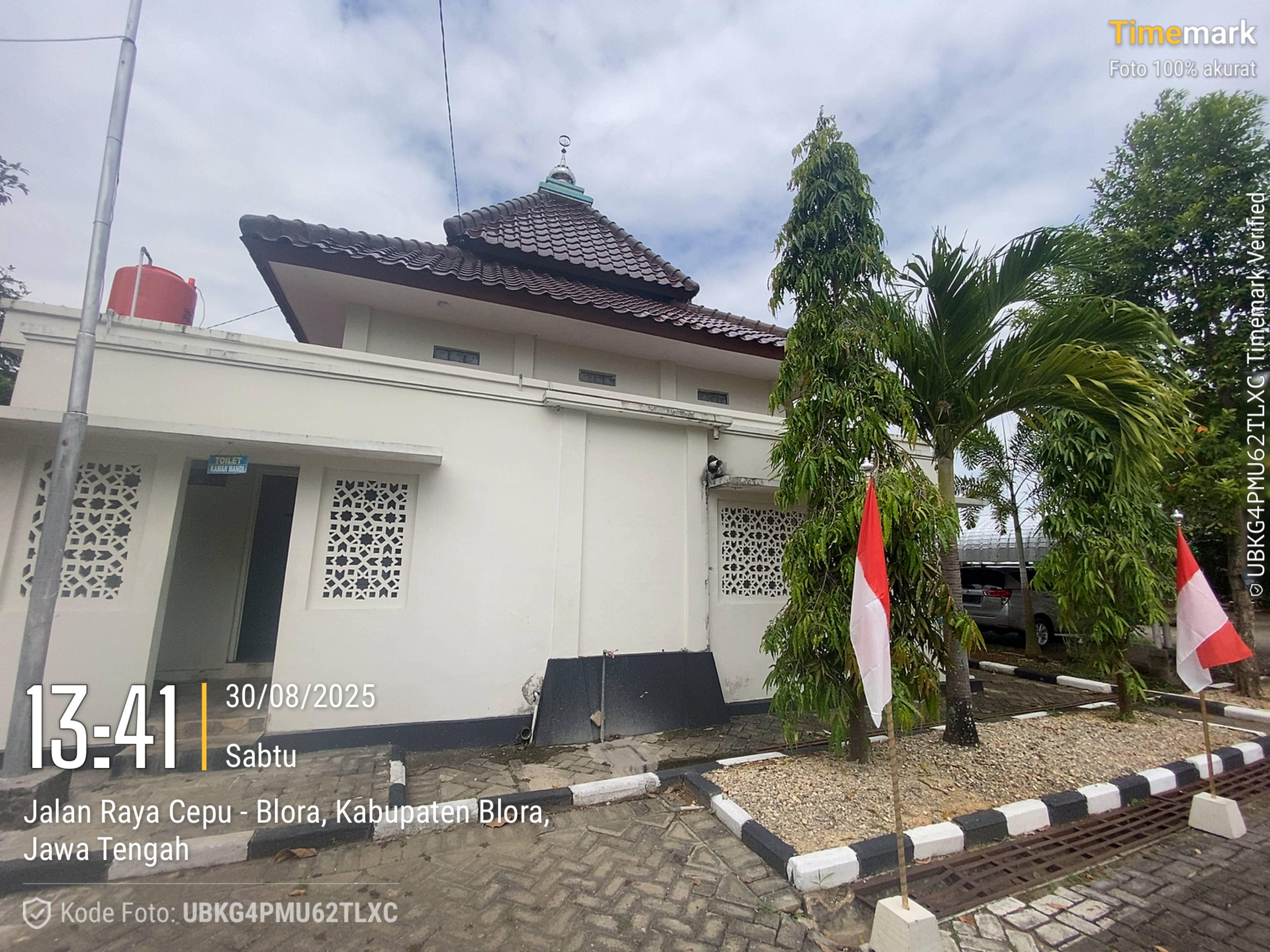 Tampak Samping 1