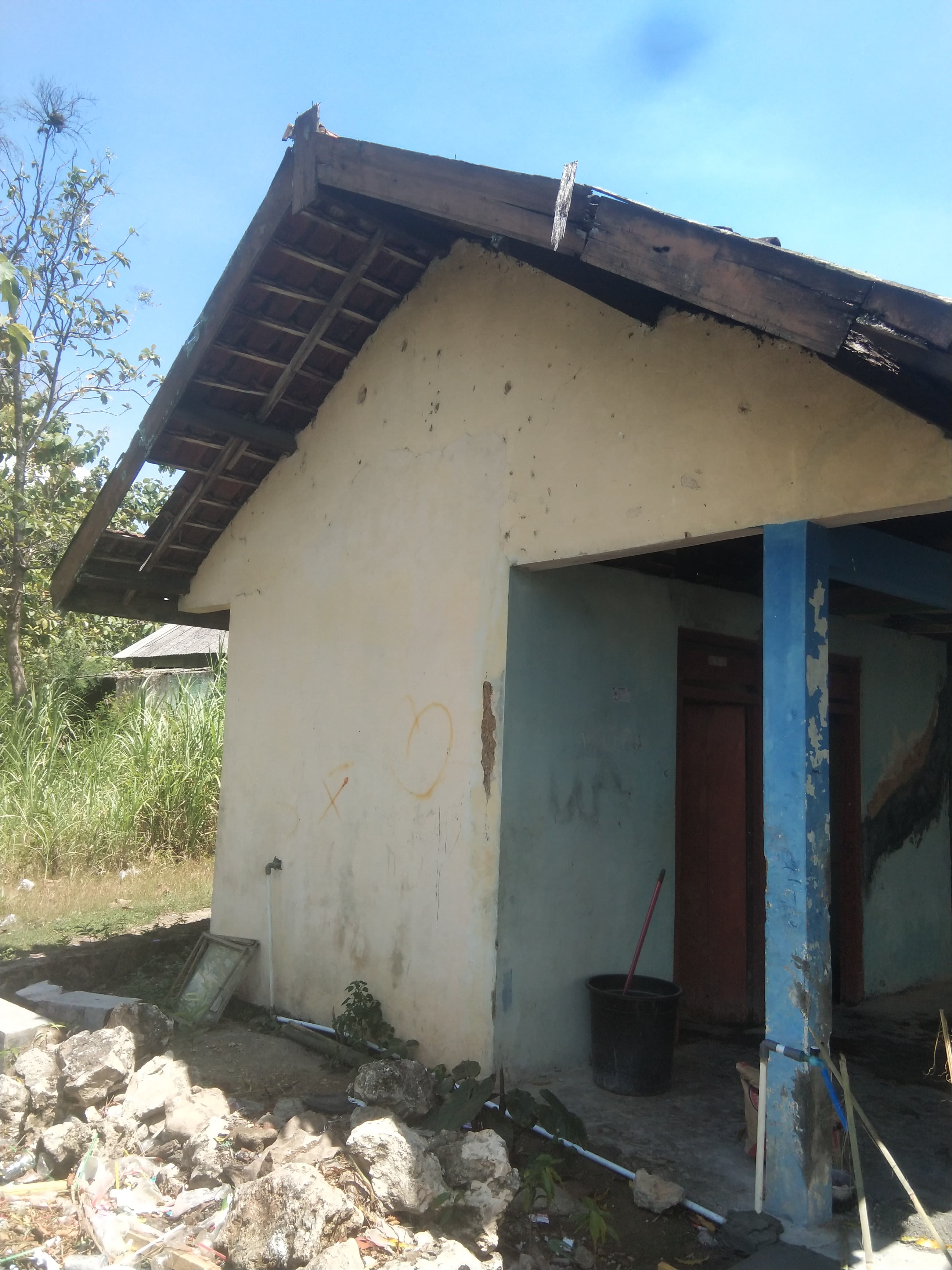 Tampak Samping 1