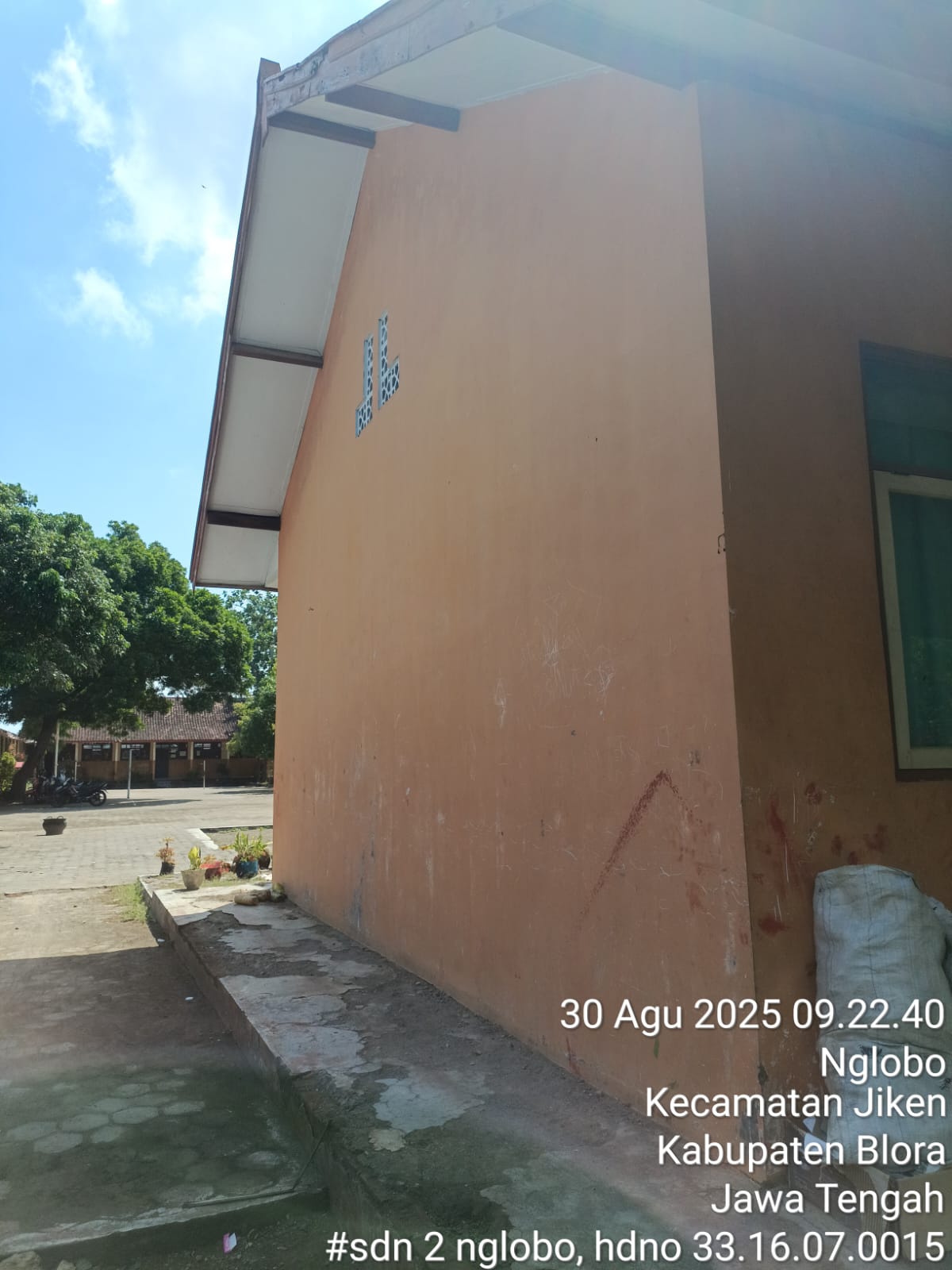 Tampak Samping 2