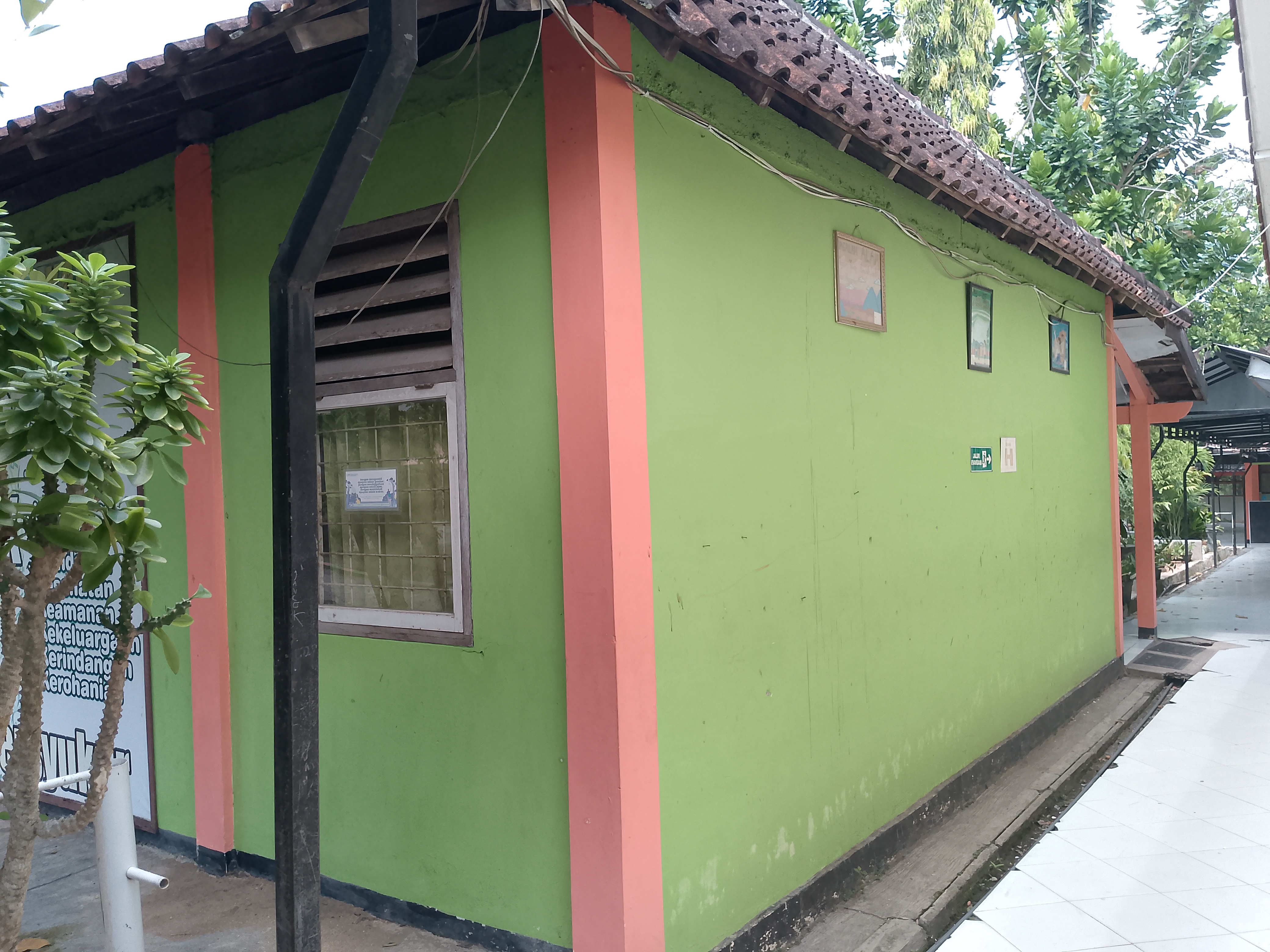 Tampak Samping 2