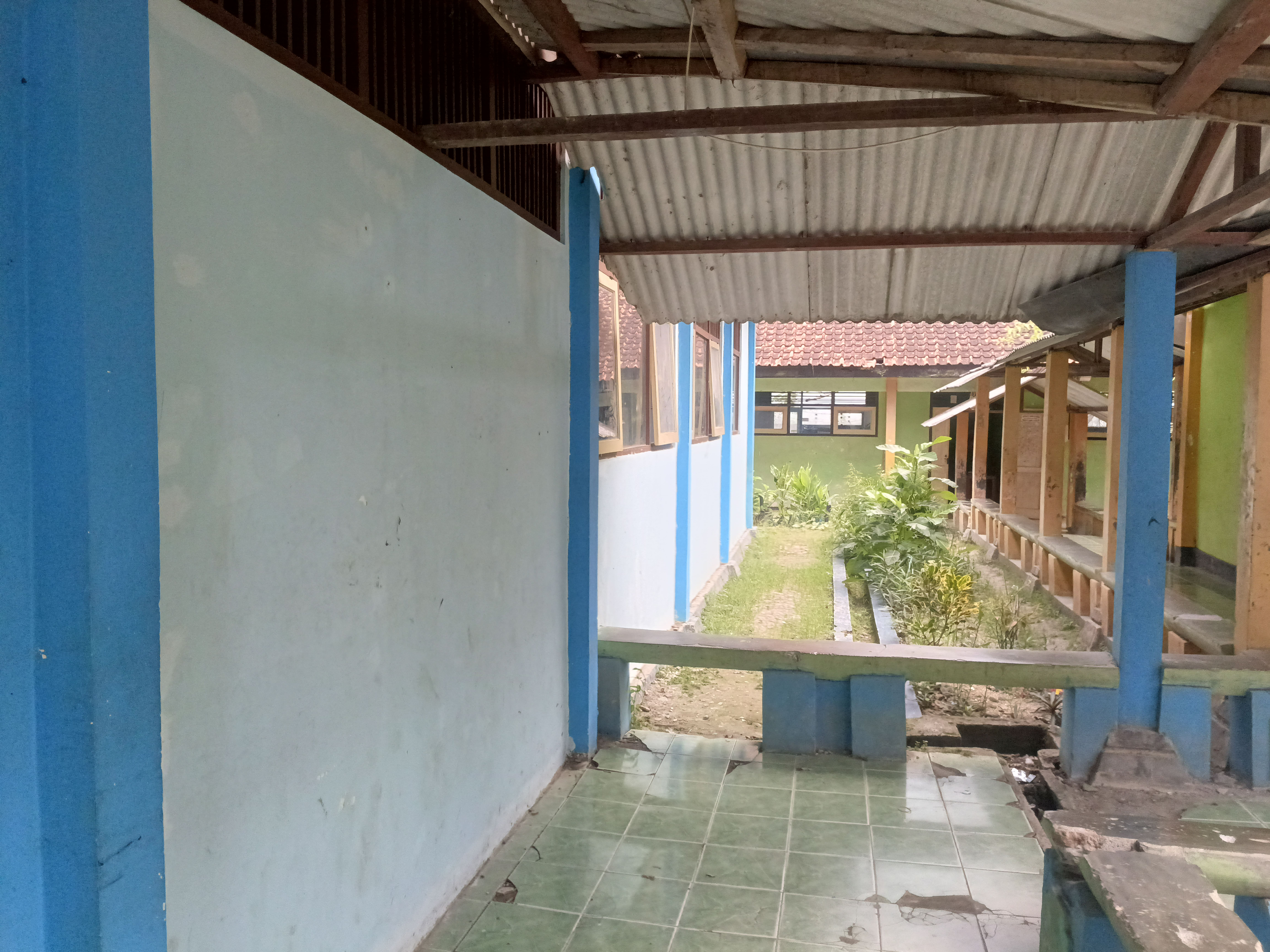 Tampak Samping 2
